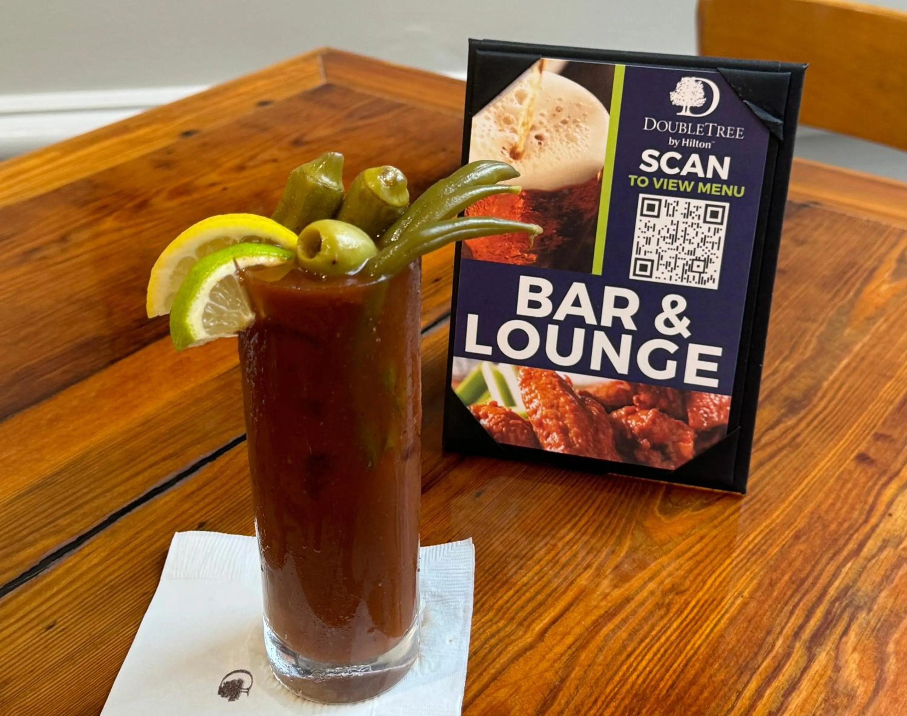 Lounge or bar in DoubleTree by Hilton New Orleans