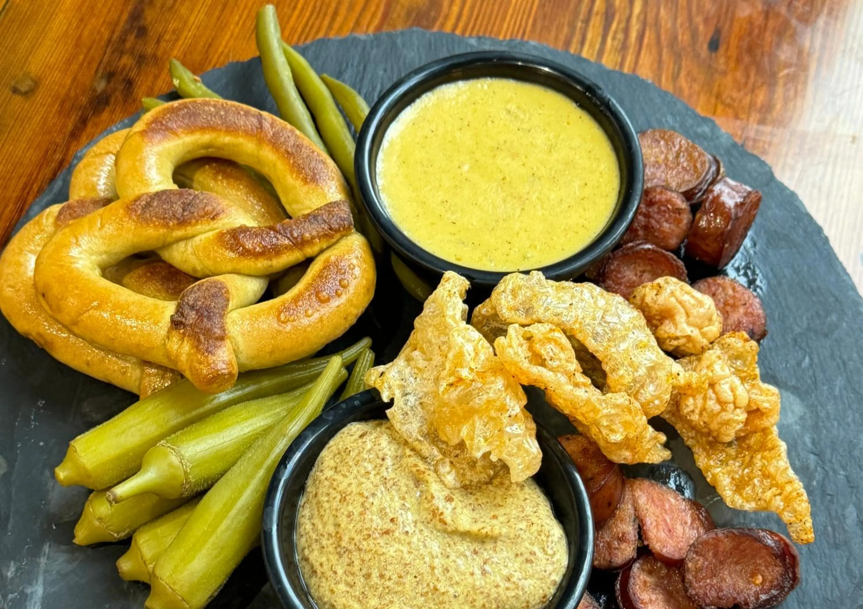 Lounge or bar in DoubleTree by Hilton New Orleans