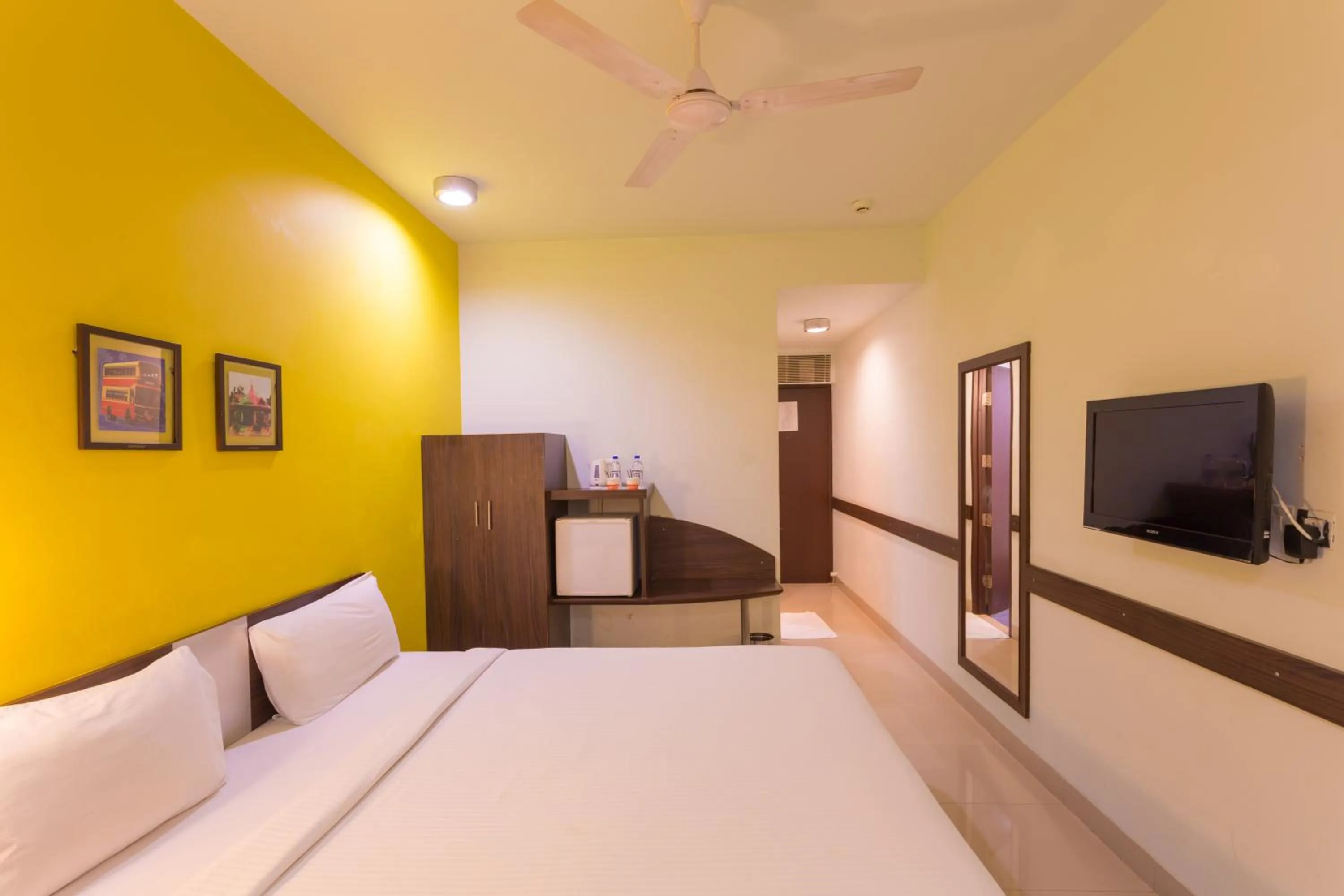 Photo of the whole room, Bed in Ginger Trivandrum