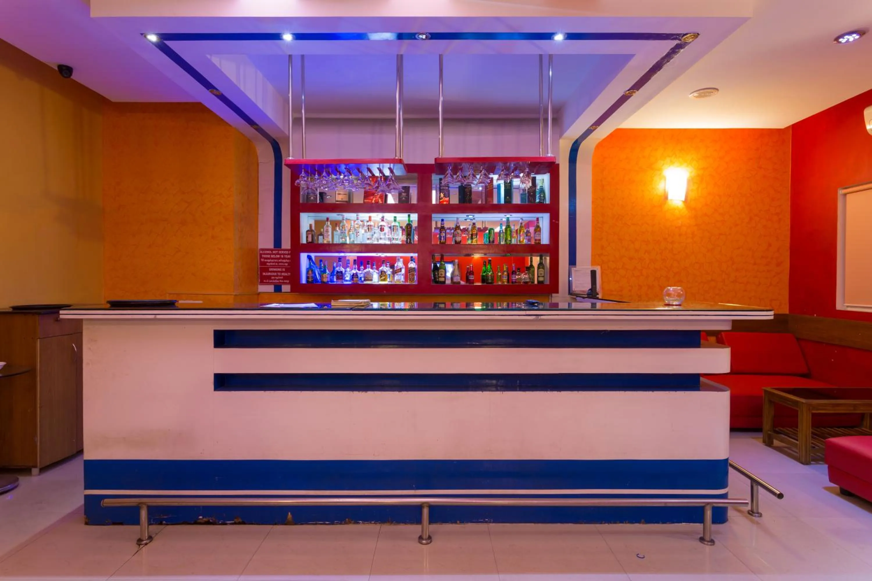 Lounge or bar in Ginger Pondicherry