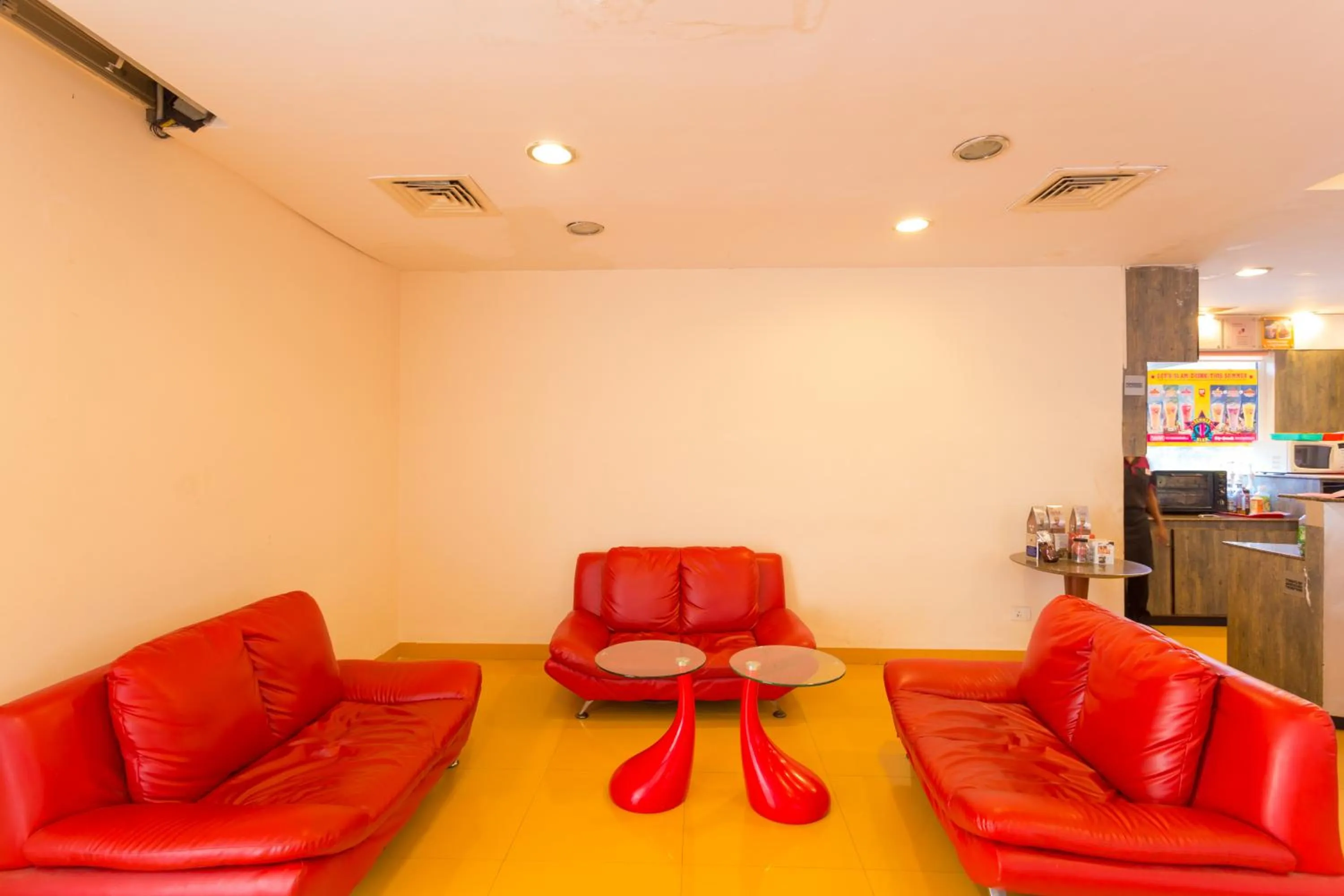 Lobby or reception in Ginger Pondicherry