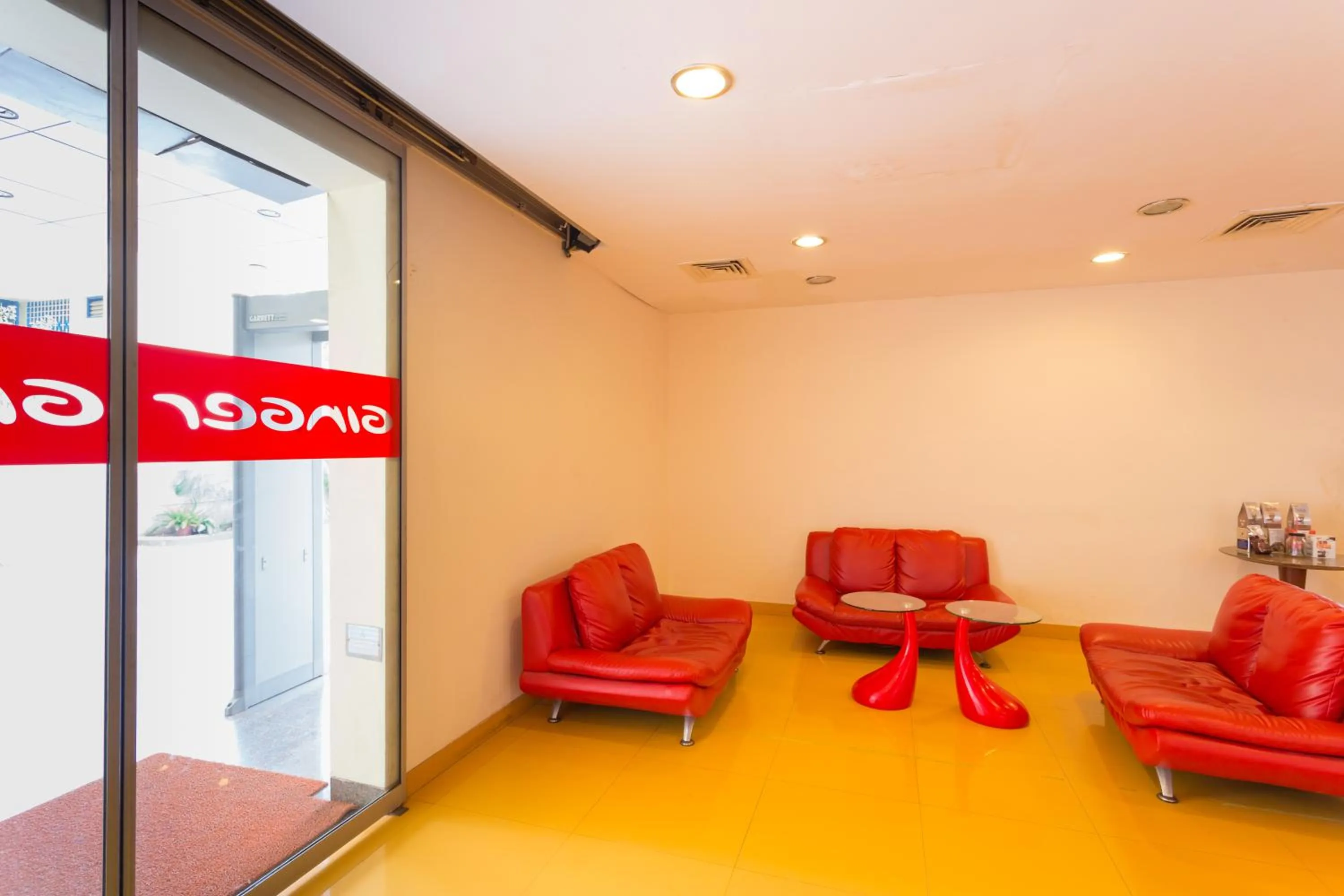 Lobby or reception in Ginger Pondicherry