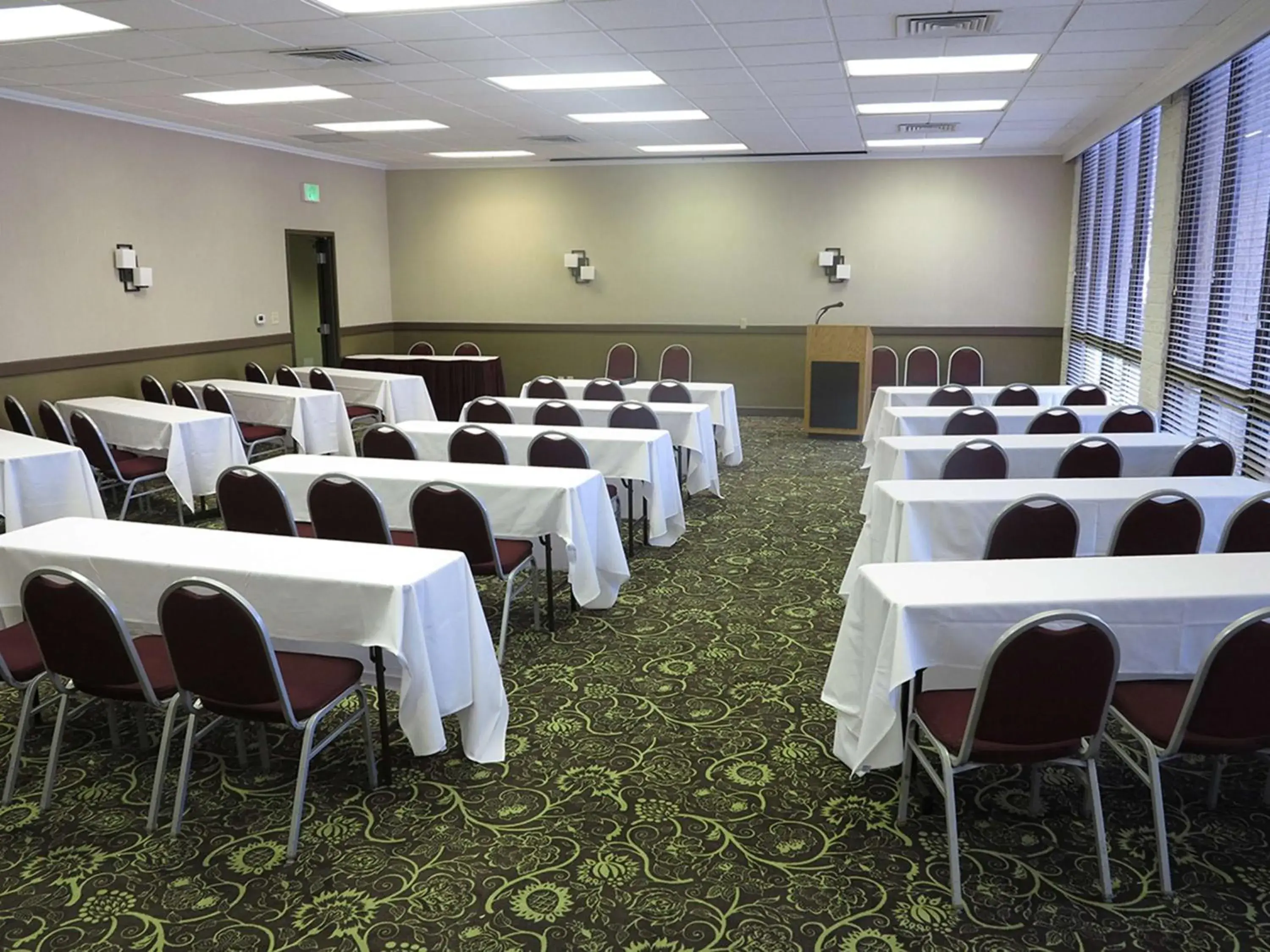 Meeting/conference room in Salt Lake Plaza Hotel SureStay Collection by Best Western Meeting/conference room in Salt Lake Plaza Hotel SureStay Collection by Best Western