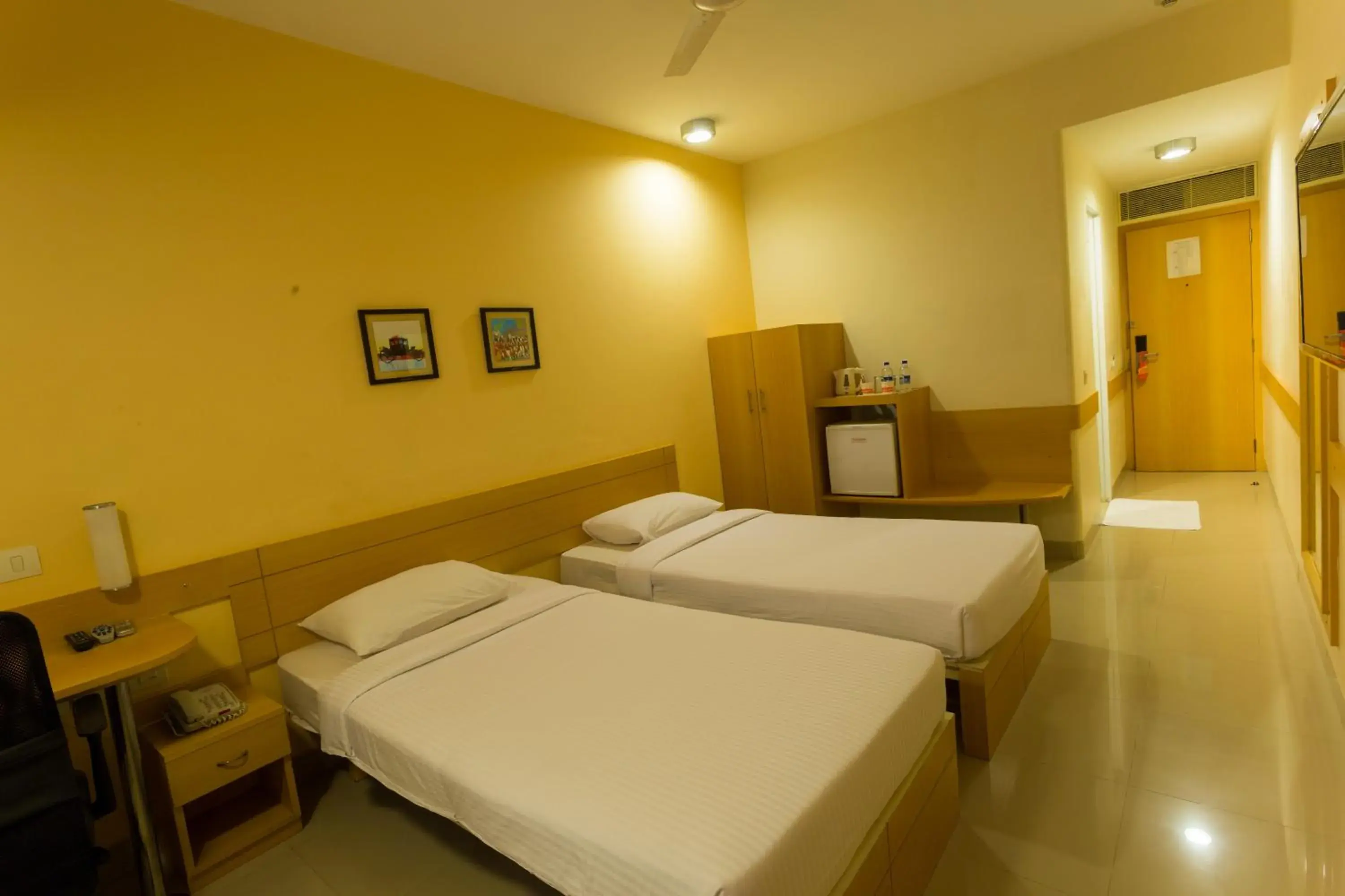 Photo of the whole room, Bed in Ginger Mysore Photo of the whole room, Bed in Ginger Mysore