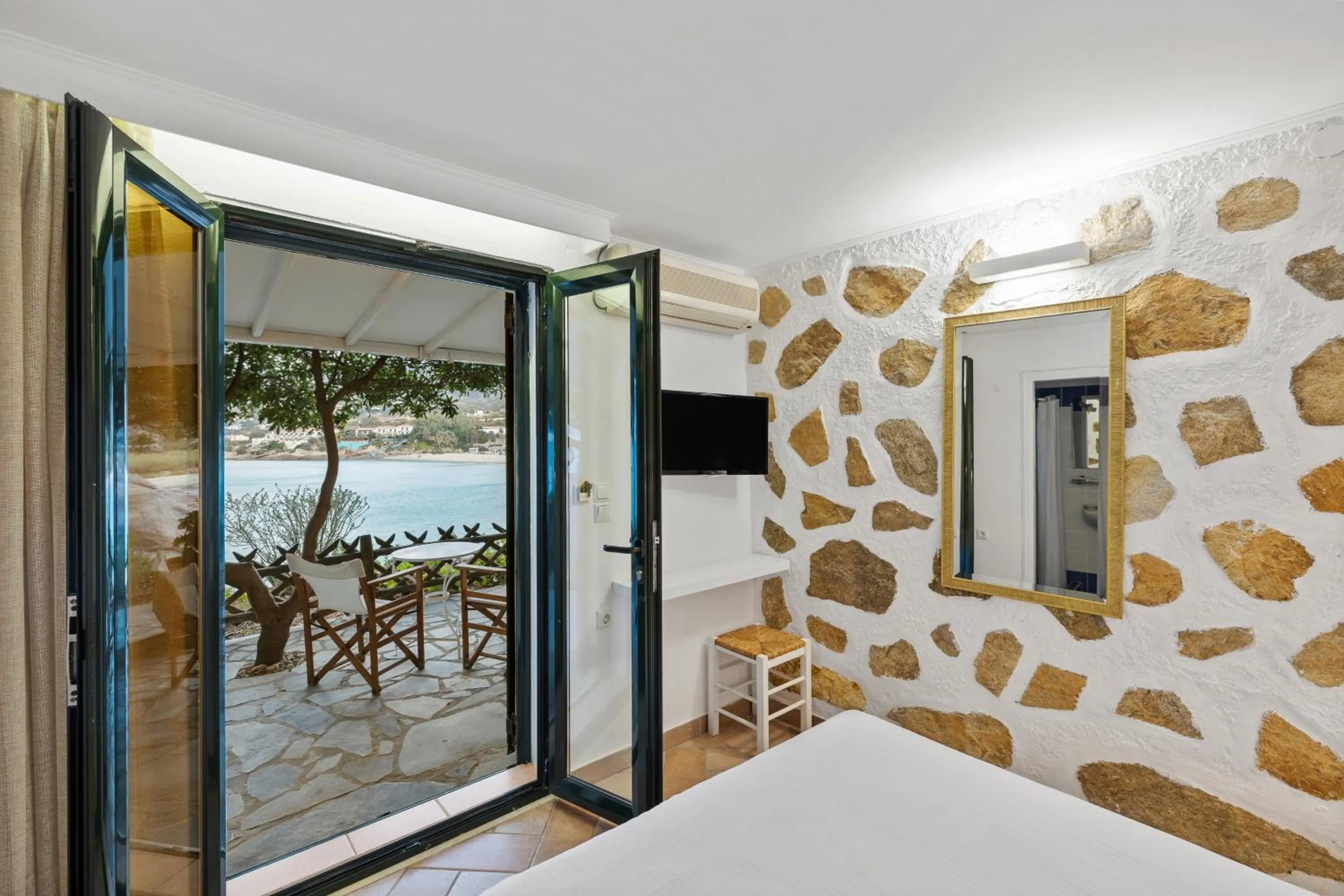 Bed in Erofili Beach Hotel