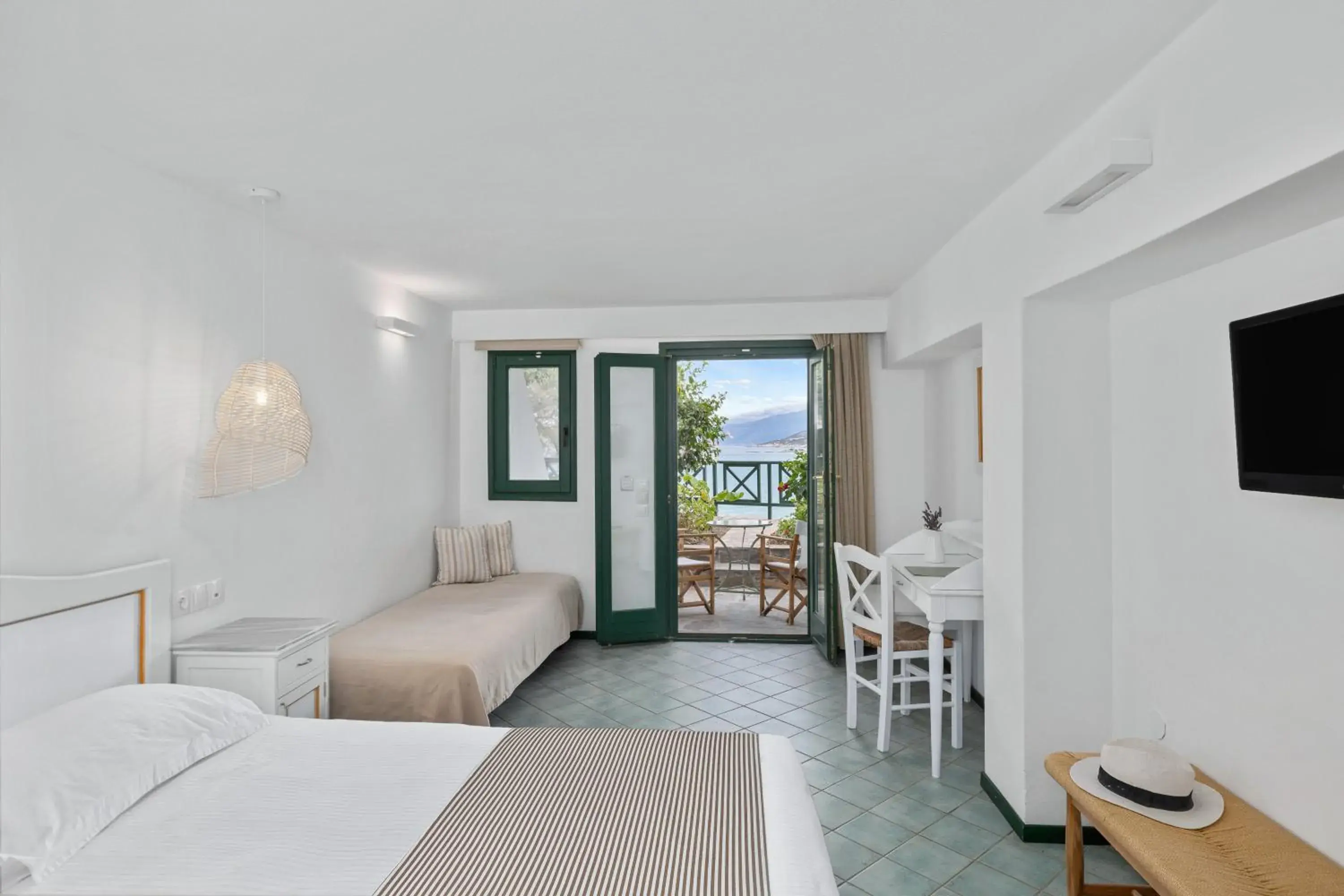 Triple Room with Garden View in Erofili Beach Hotel Triple Room with Garden View in Erofili Beach Hotel