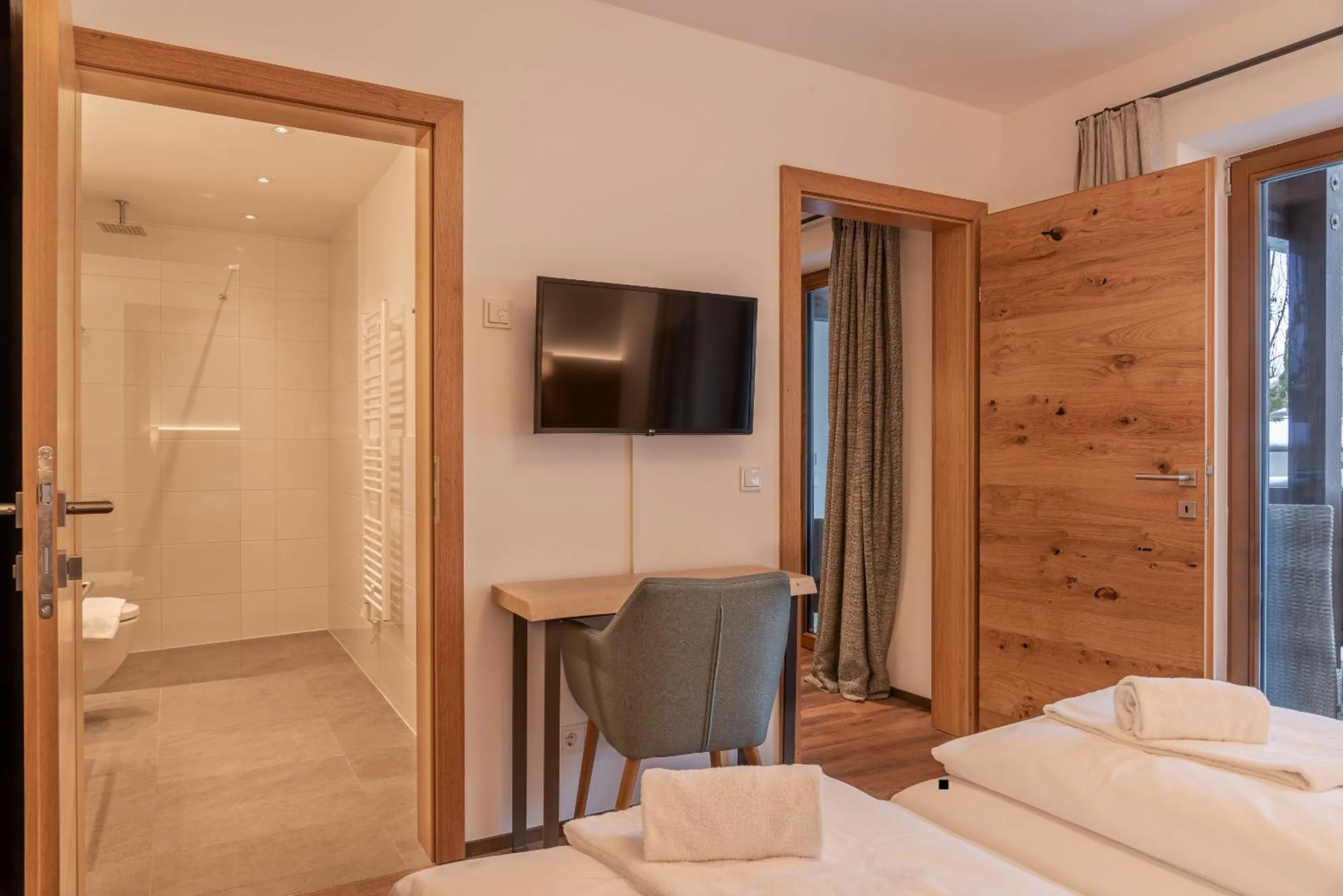 Bedroom, Bed in Finest Villa Zell am See by All in One Apartments incl SUMMER CARD