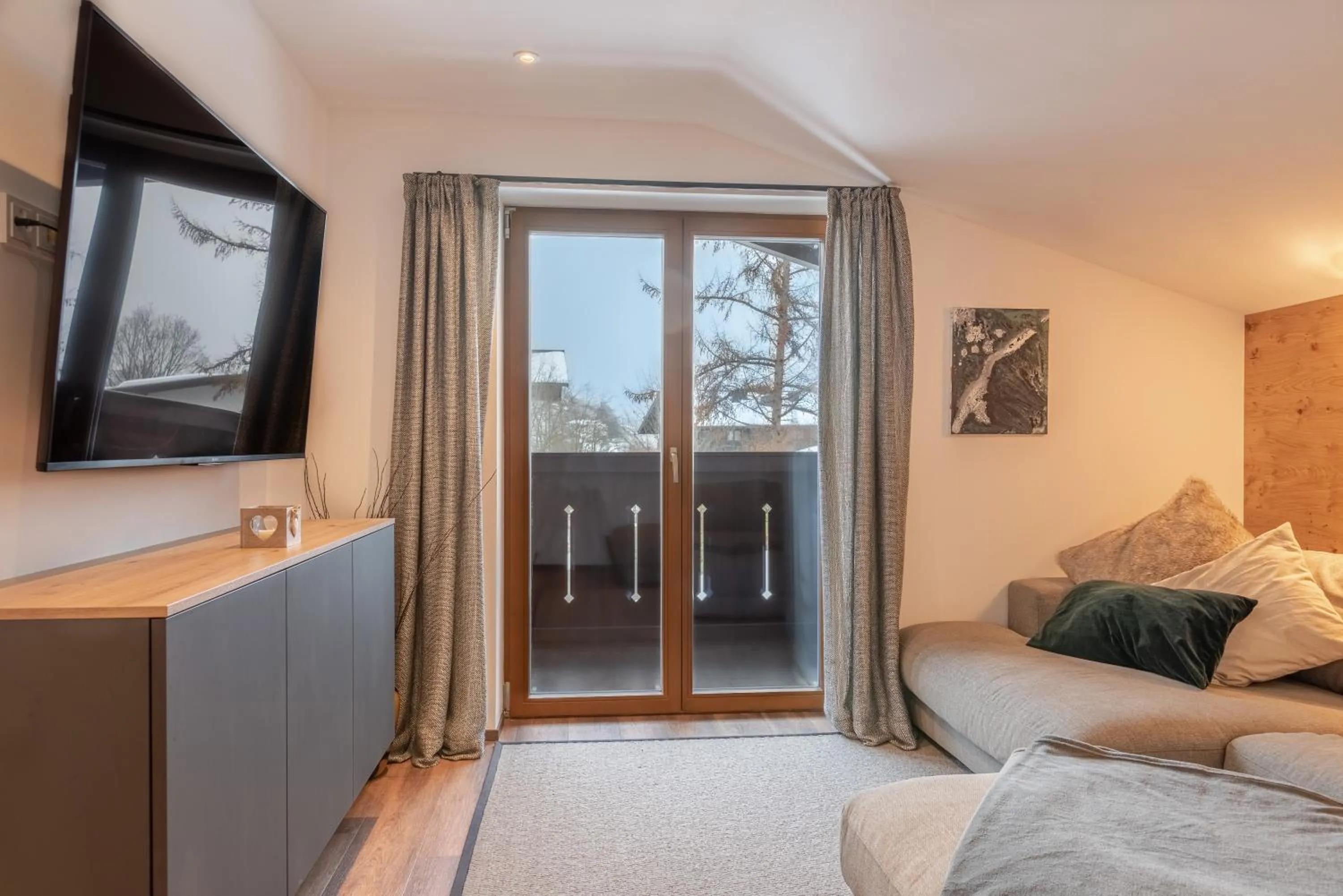 Living room, Bed in Finest Villa Zell am See by All in One Apartments incl SUMMER CARD