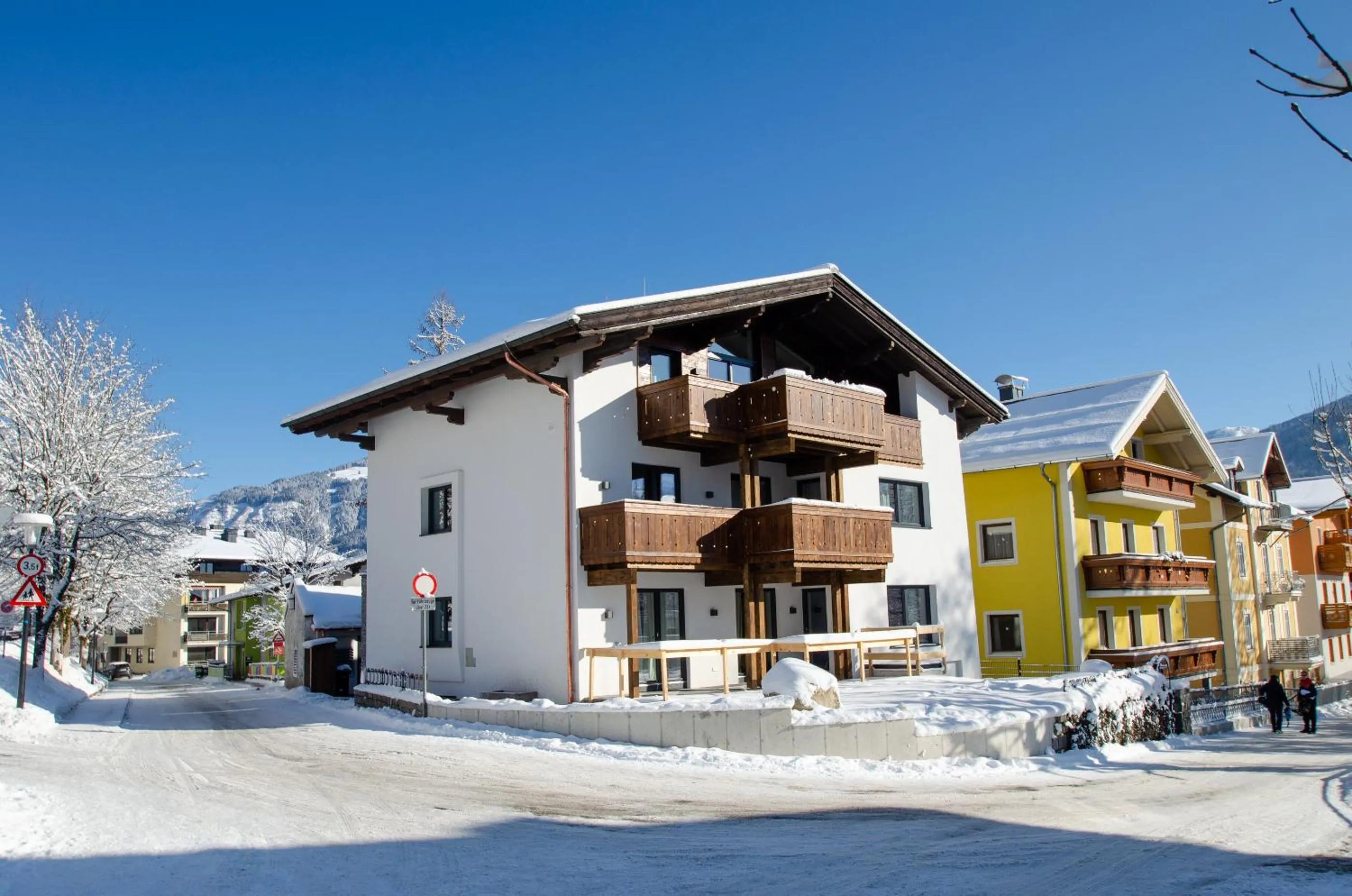 Property building in Finest Villa Zell am See by All in One Apartments incl SUMMER CARD
