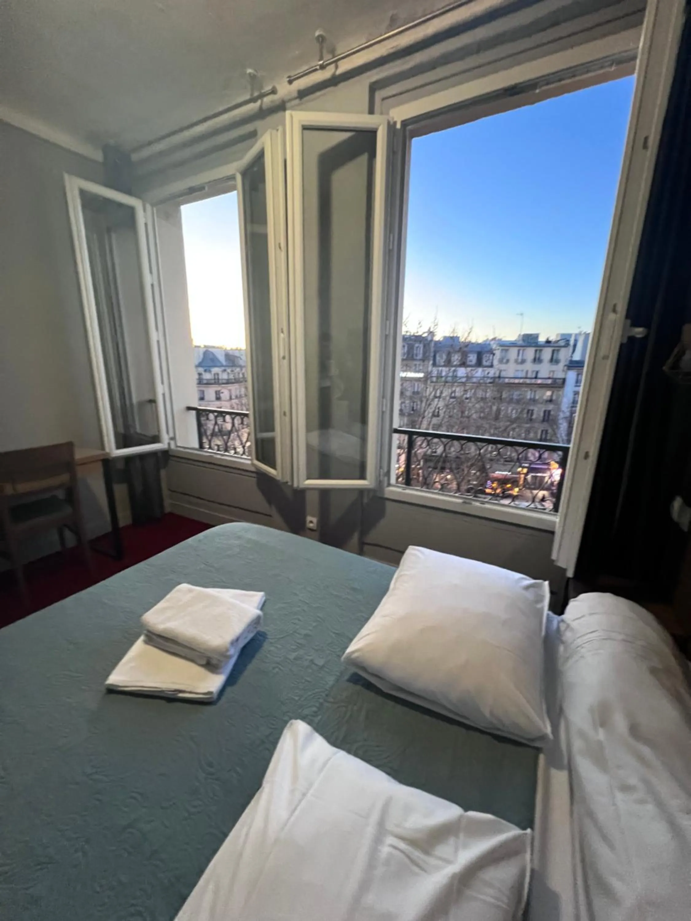 Bed in Grand Hôtel De L'Europe