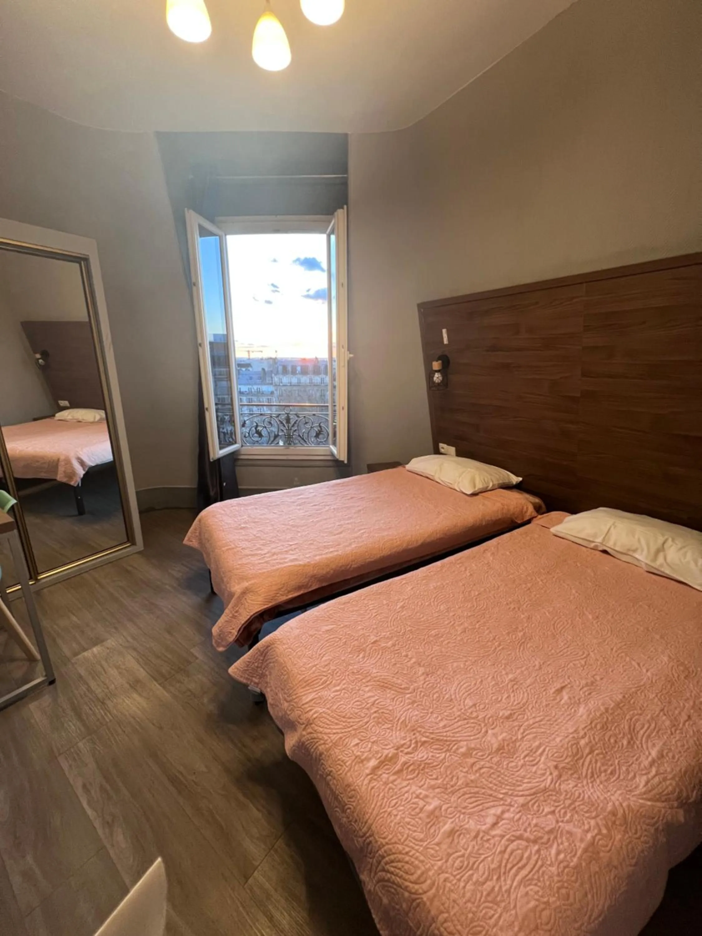 Bed in Grand Hôtel De L'Europe