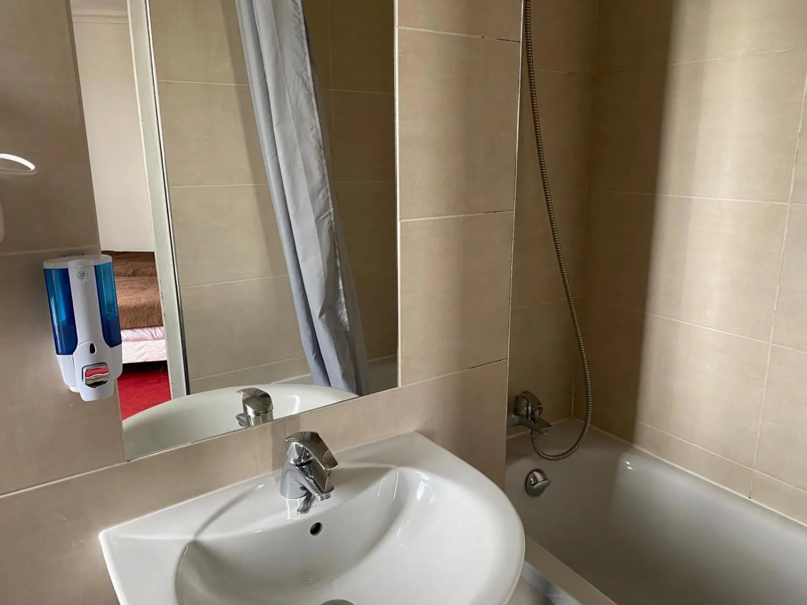 Bath in Grand Hôtel De L'Europe