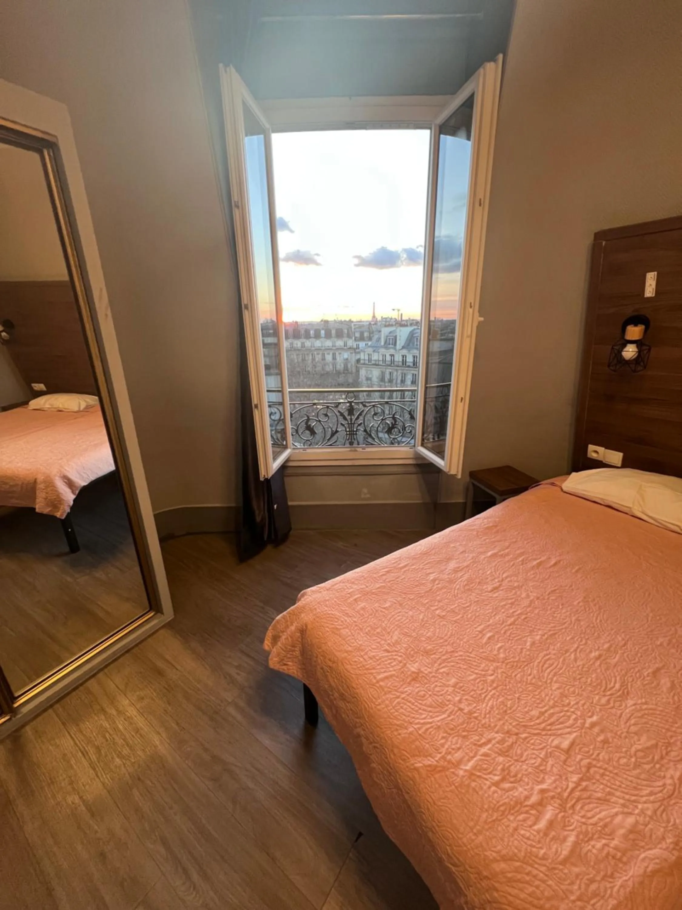 Bed in Grand Hôtel De L'Europe