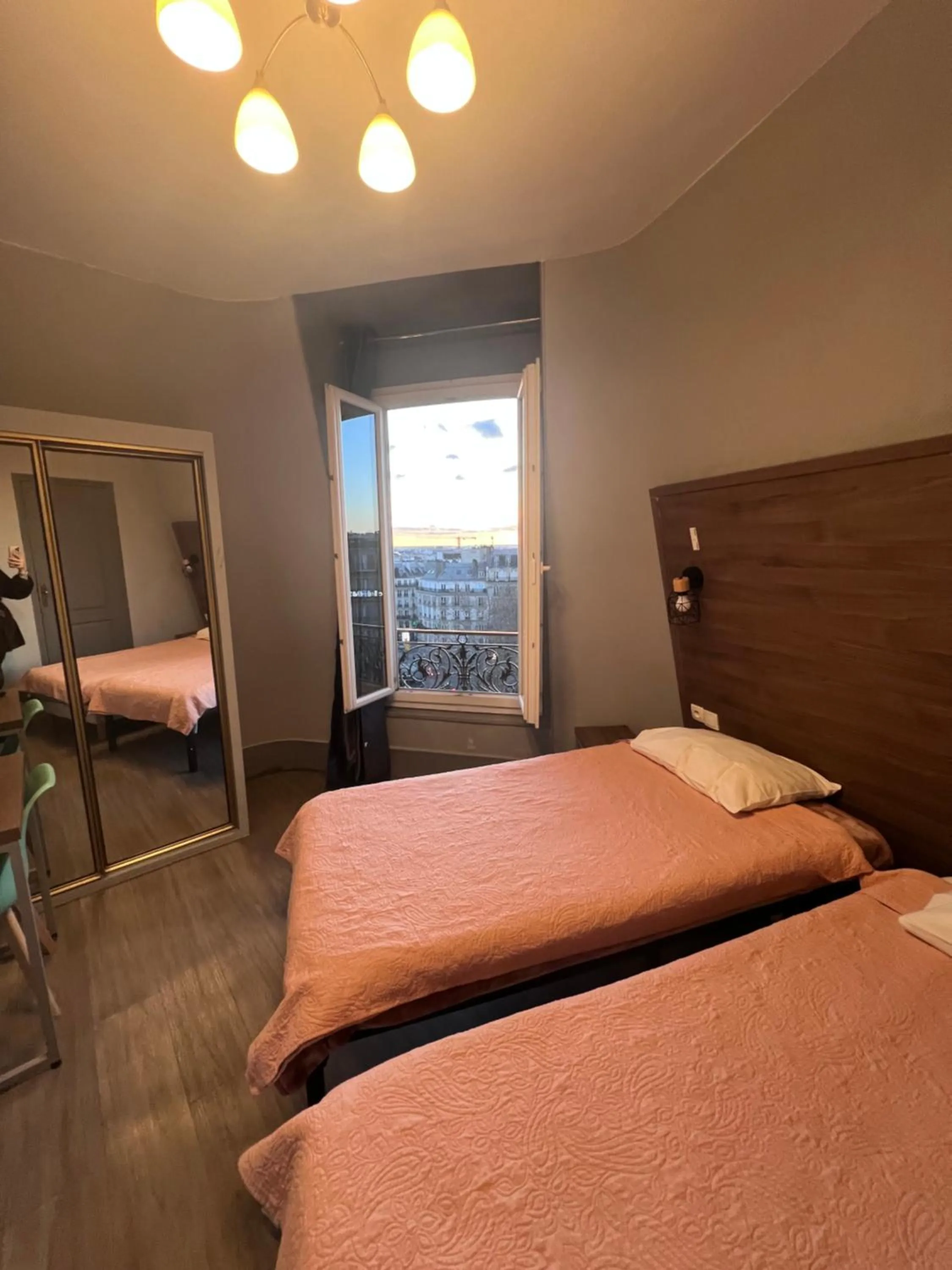 Bed in Grand Hôtel De L'Europe