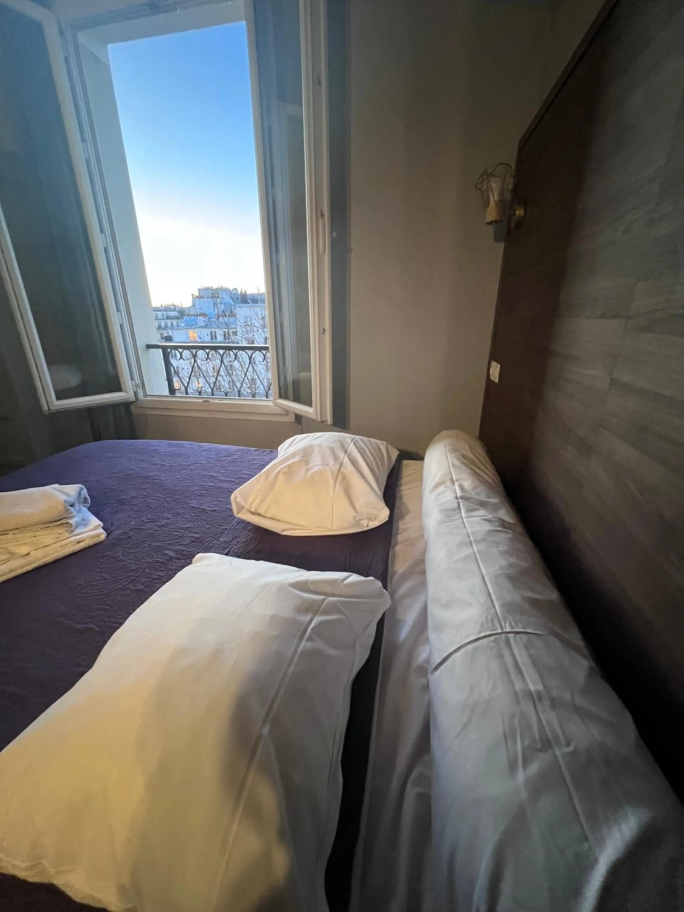 Bed in Grand Hôtel De L'Europe