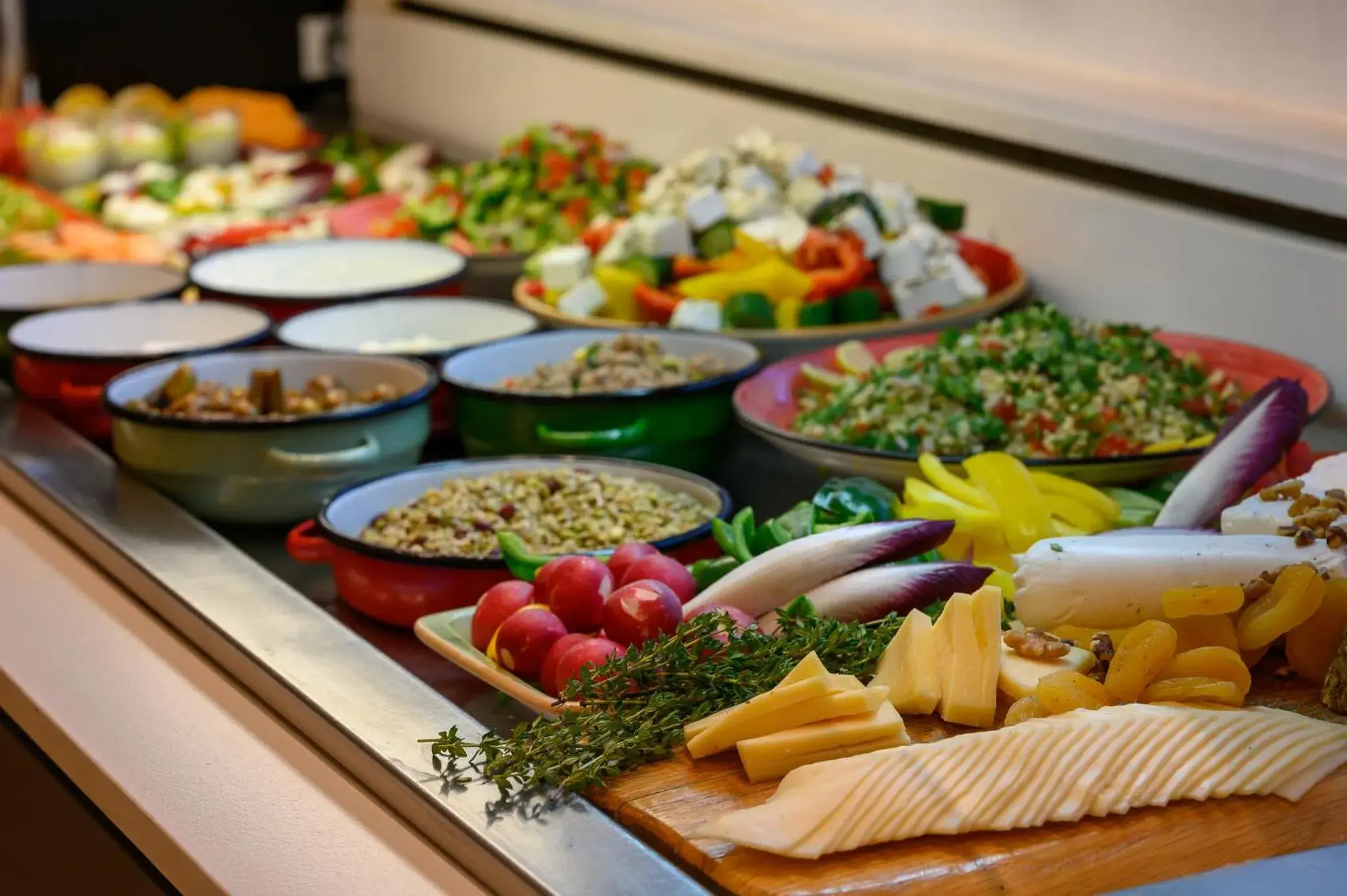 Food and drinks in Sadot Hotel Ben Gurion Airport - an Atlas Boutique Hotel Food and drinks in Sadot Hotel Ben Gurion Airport - an Atlas Boutique Hotel