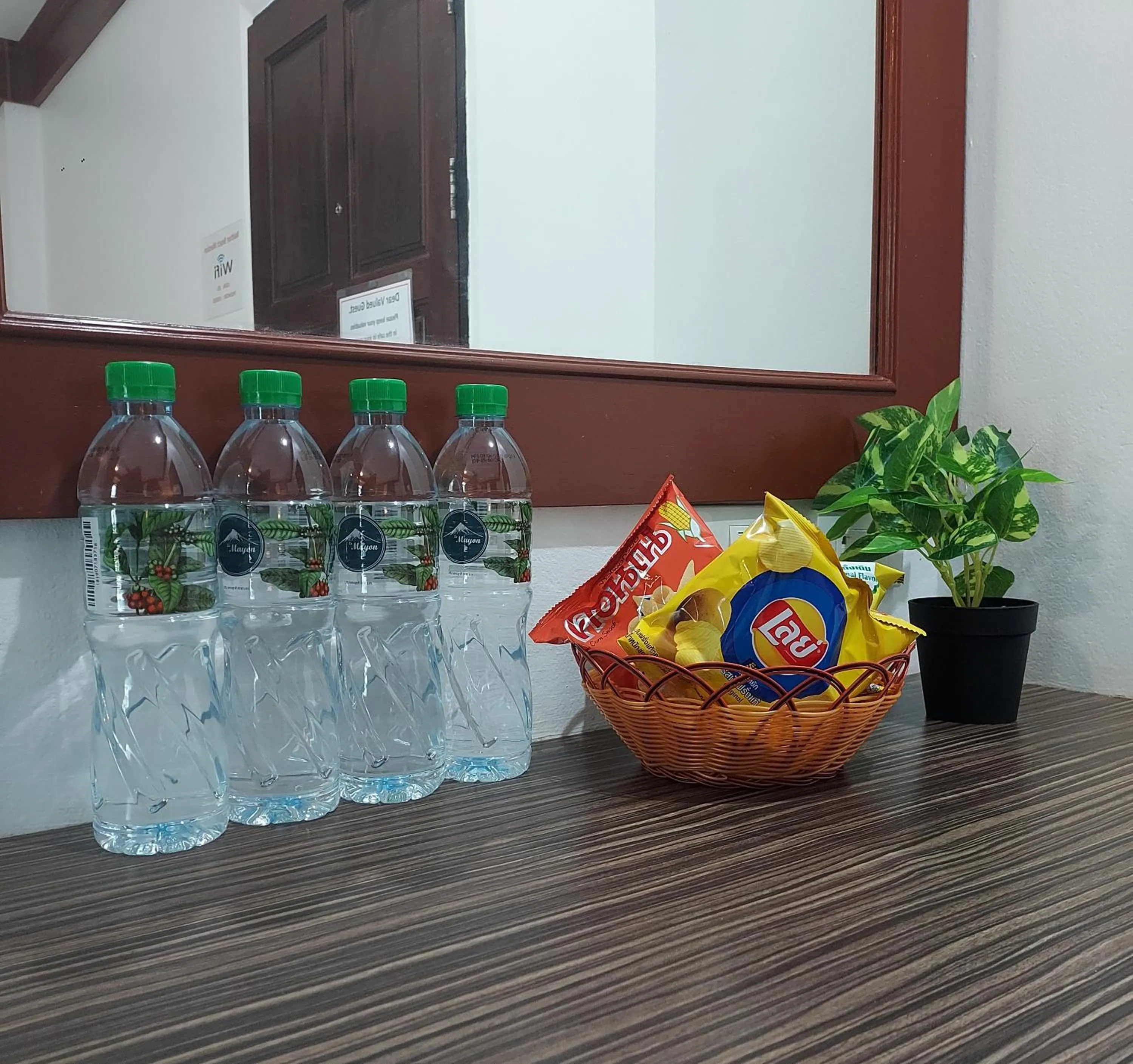 Food and drinks in Aromdee at Naithon Beach