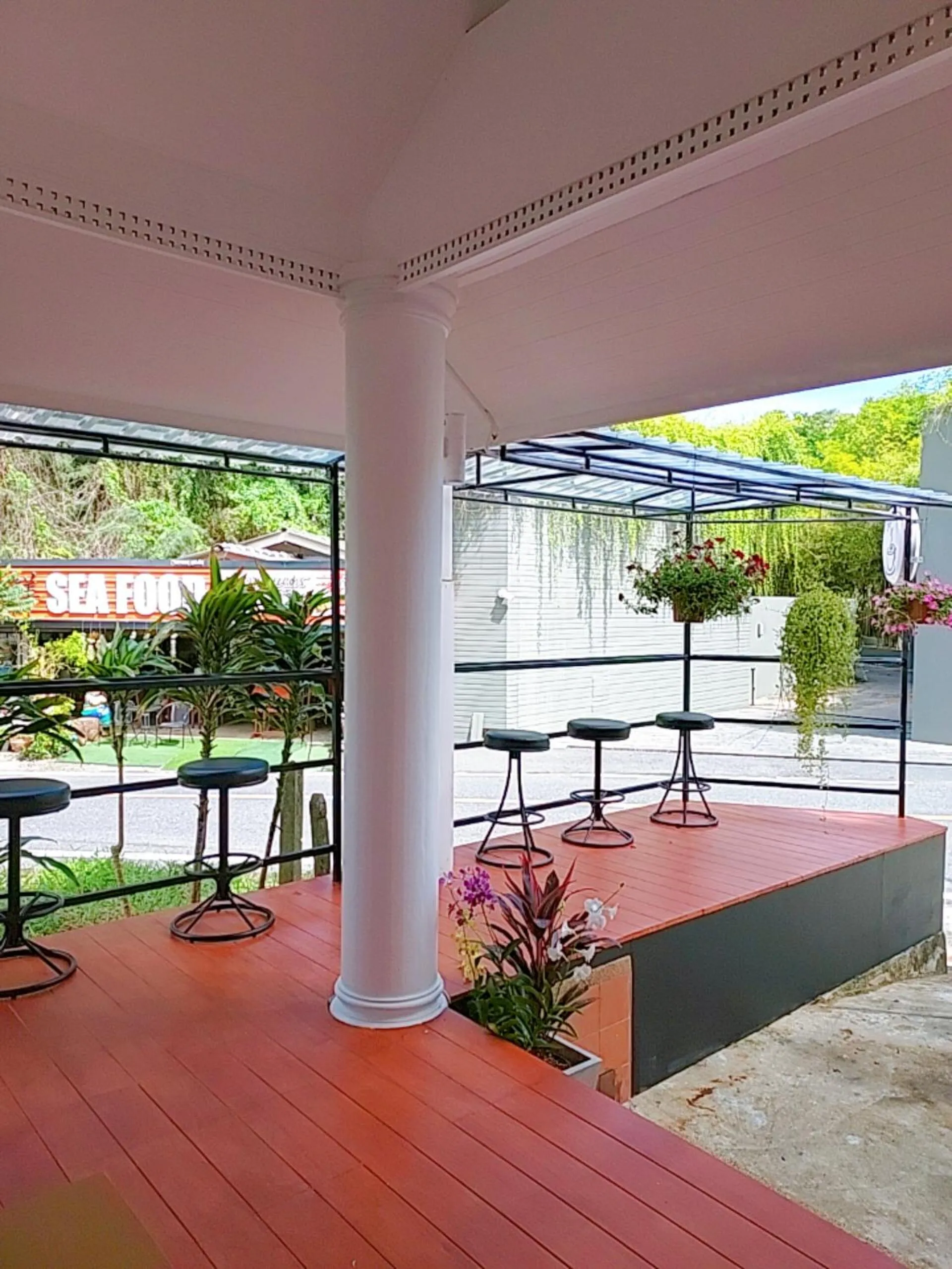 Patio in Aromdee at Naithon Beach