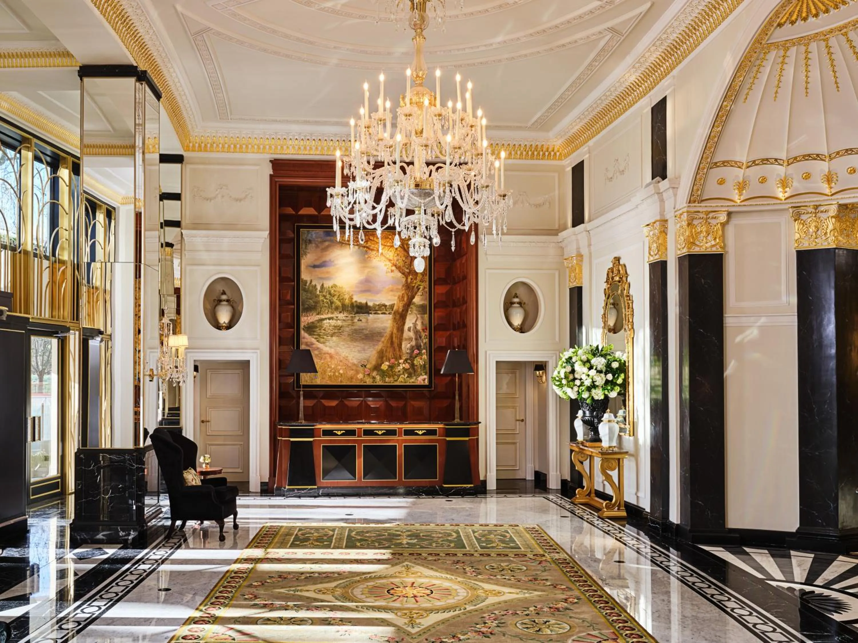 Lobby or reception in The Dorchester - Dorchester Collection