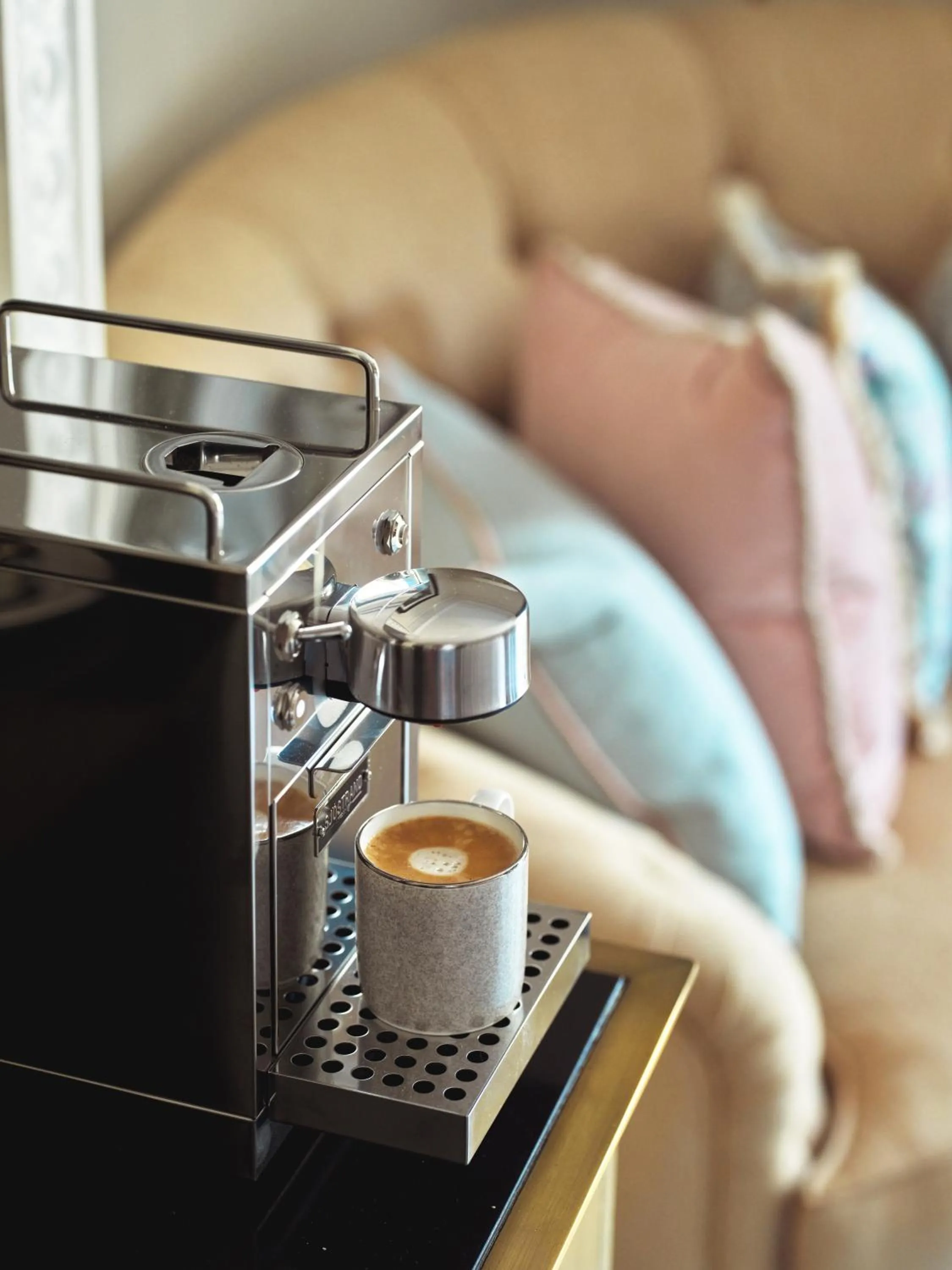 Coffee/tea facilities in The Dorchester - Dorchester Collection