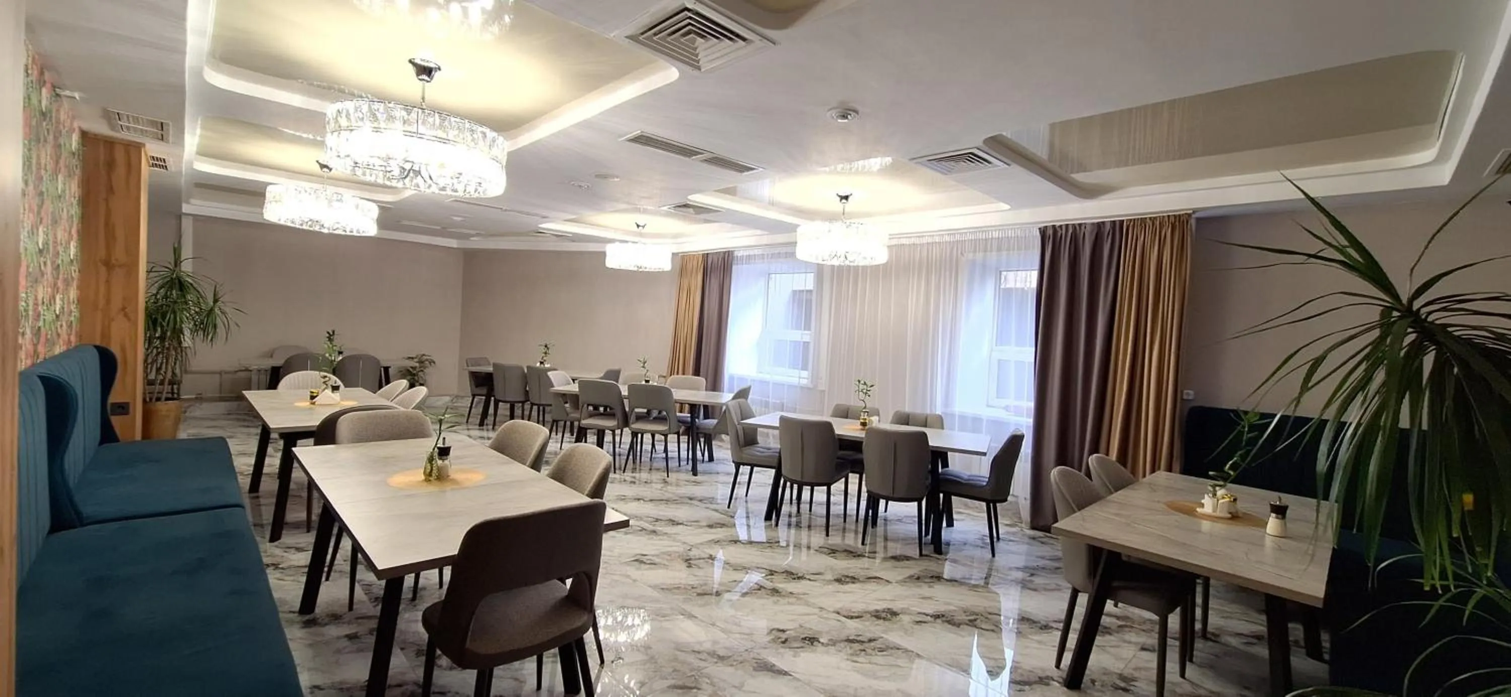 Property building in "Rush Hotel"