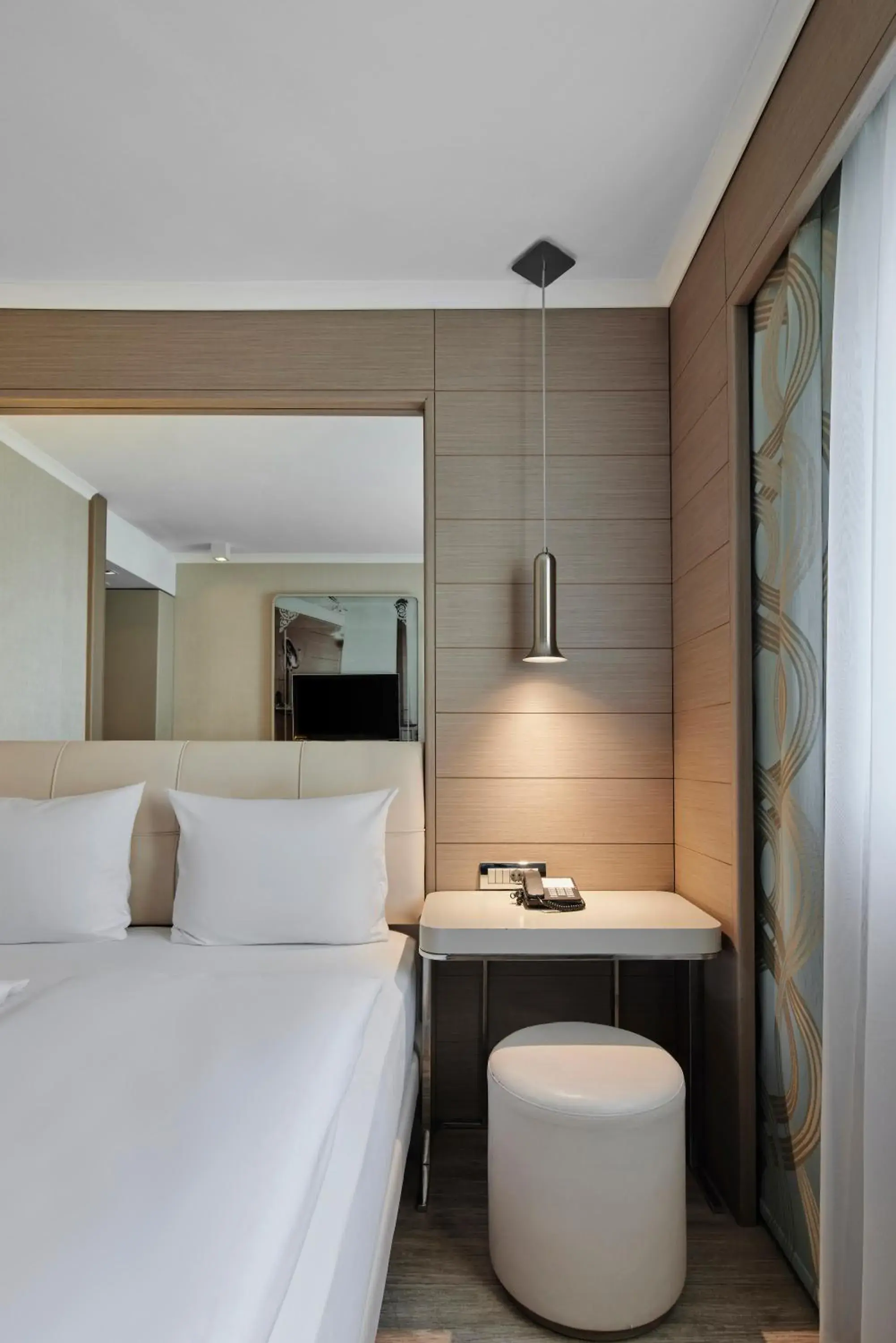Bed in TITANIC Comfort Mitte Bed in TITANIC Comfort Mitte