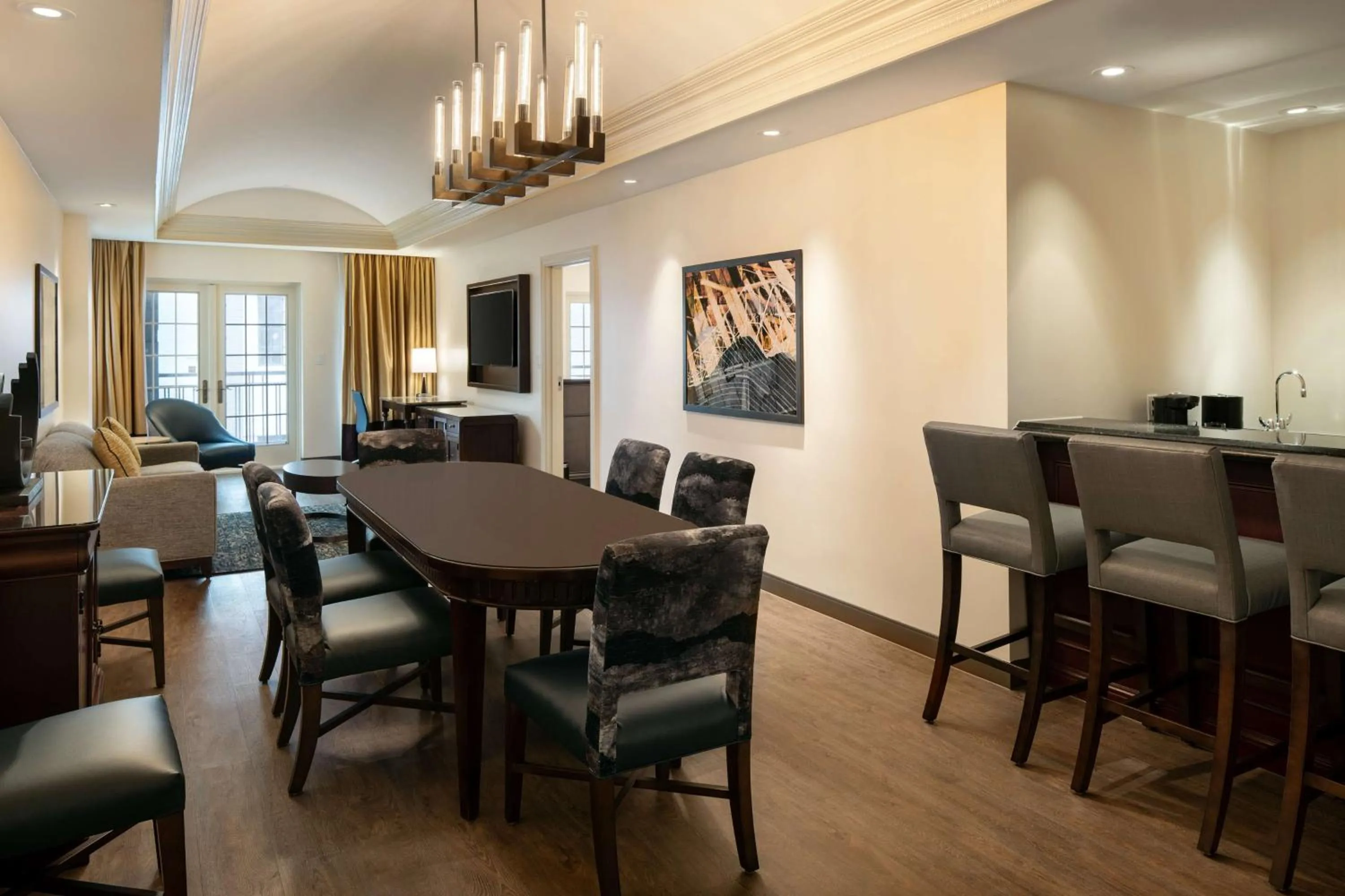 Bedroom in Embassy Suites by Hilton New Orleans Convention Center