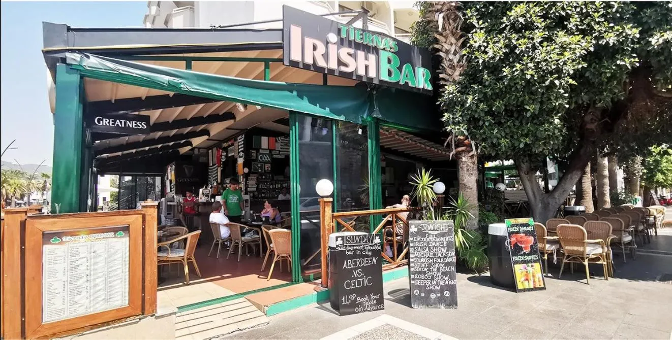 Restaurant/places to eat in Intermar Hotel