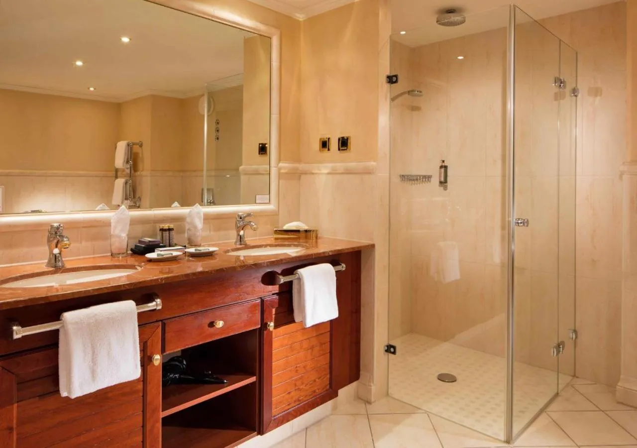 Bathroom in Hotel Gran BelVeder & Ostsee Therme Resort & Spa