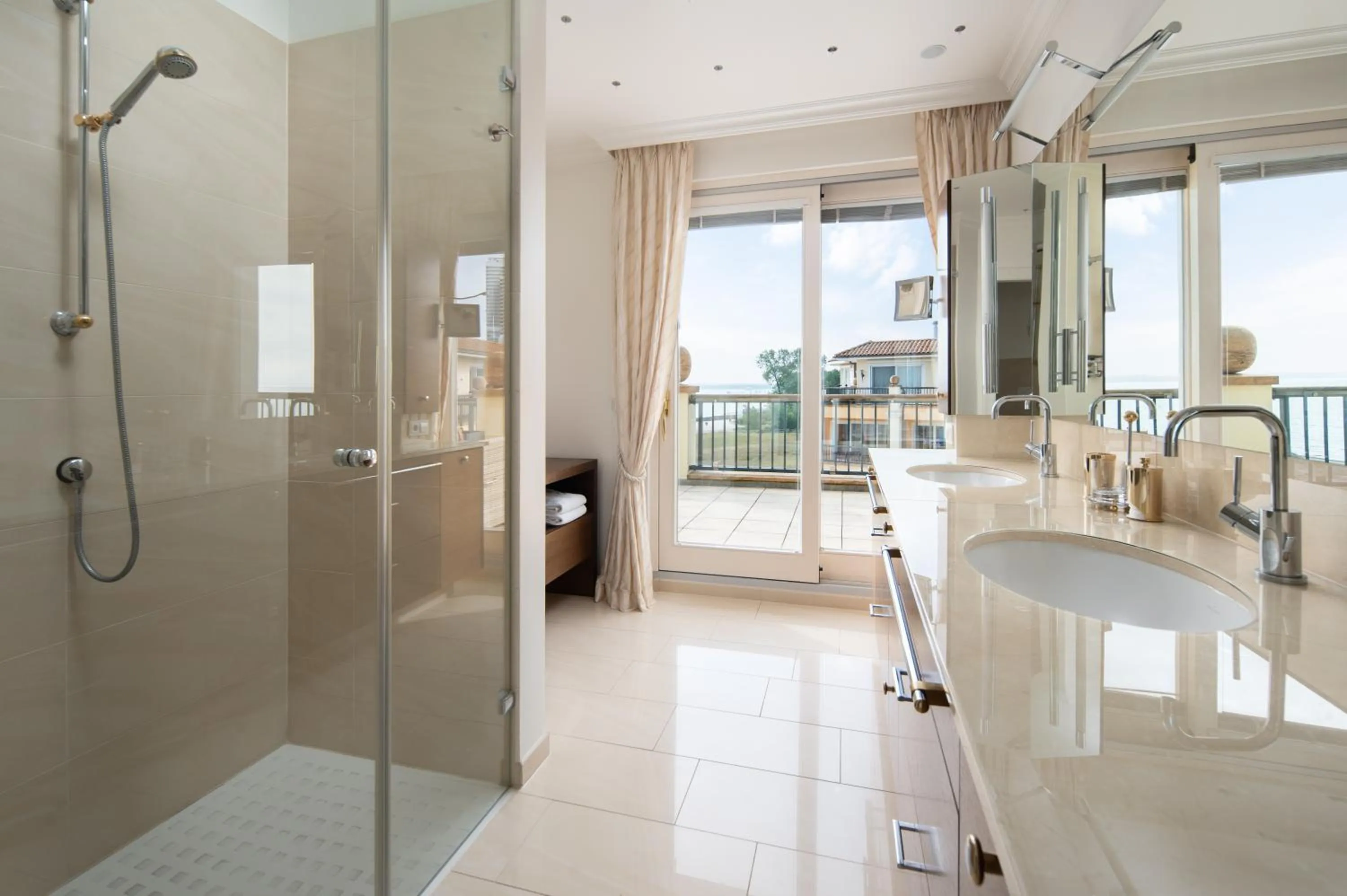 Bathroom in Hotel Gran BelVeder & Ostsee Therme Resort & Spa