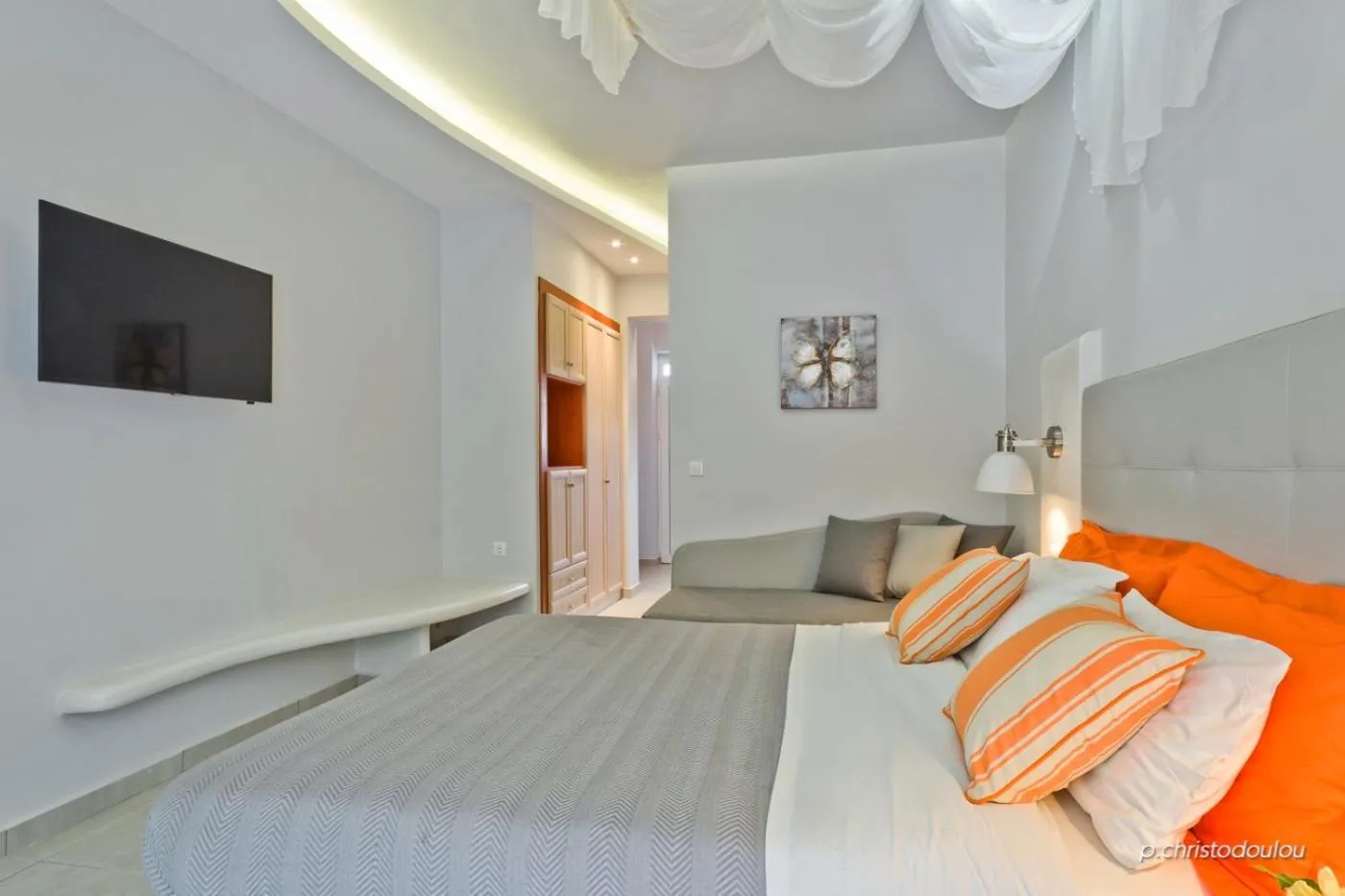 Decorative detail, Bed in Venezia Bungalows