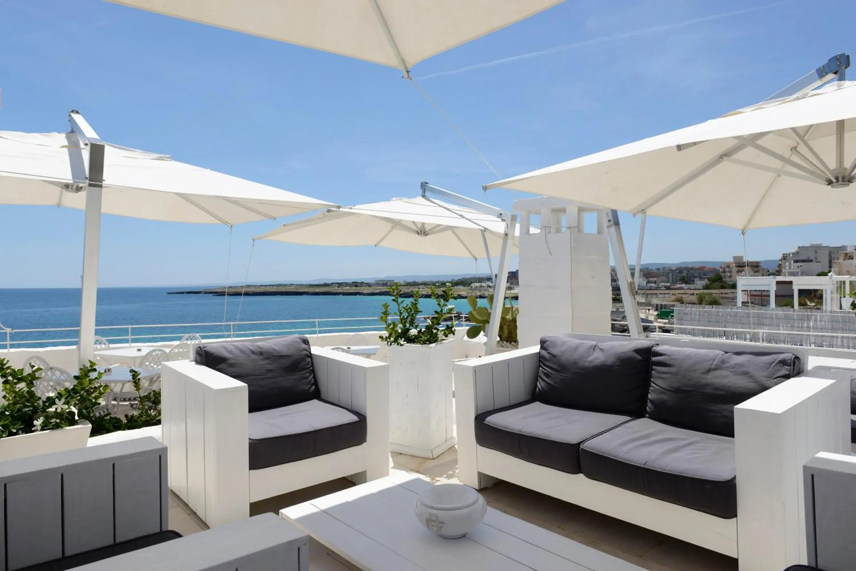 Lounge or bar in Hotel Don Ferrante Lounge or bar in Hotel Don Ferrante