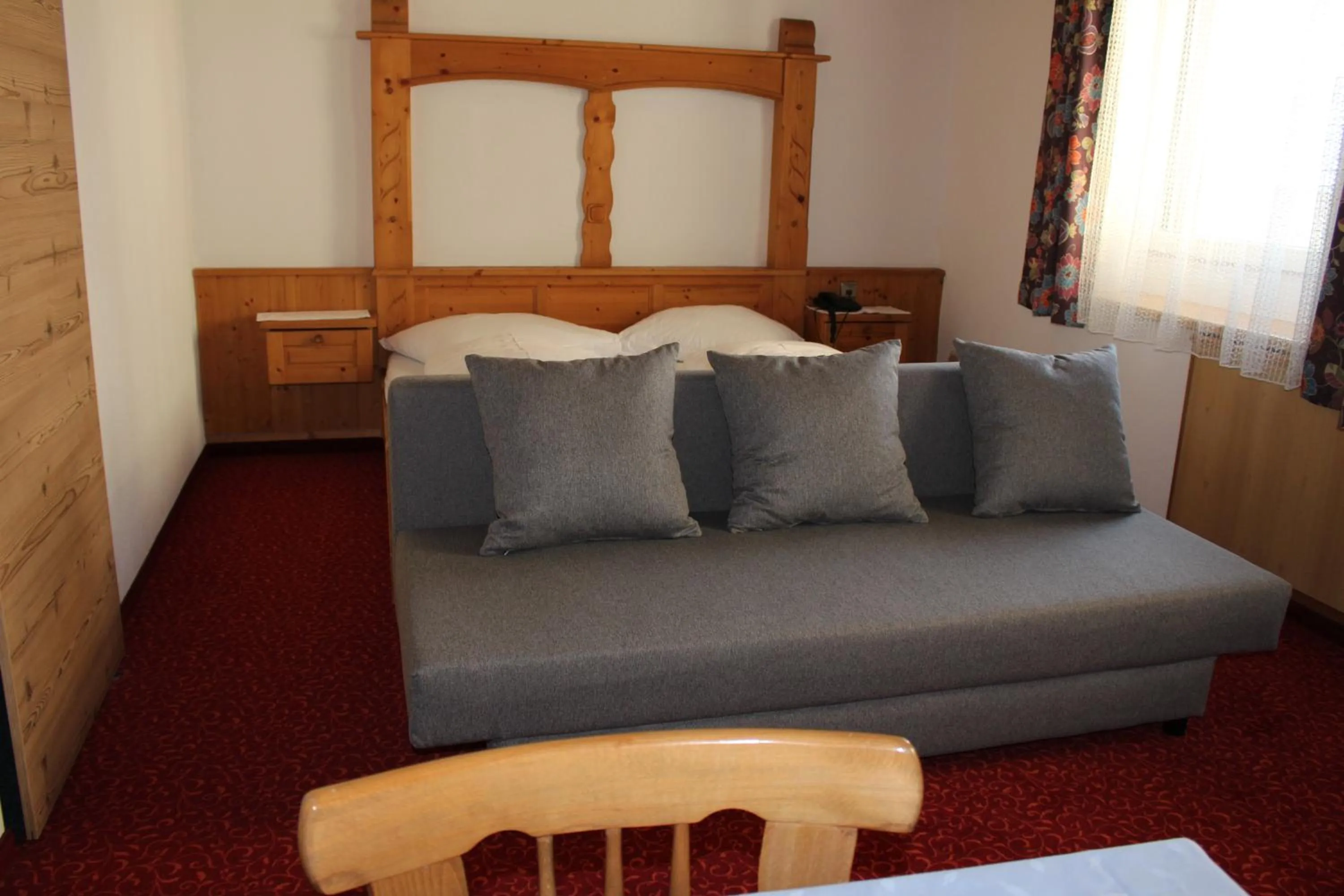 Photo of the whole room, Bed in Gasthof Zellerstuben