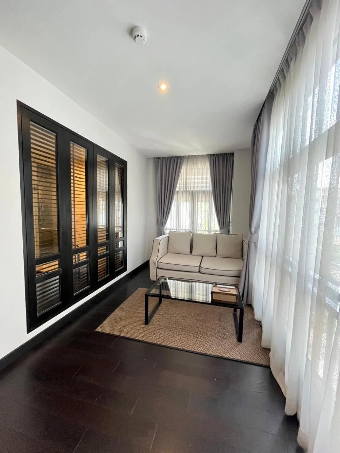 Bed in Cheeva Dee Hotel