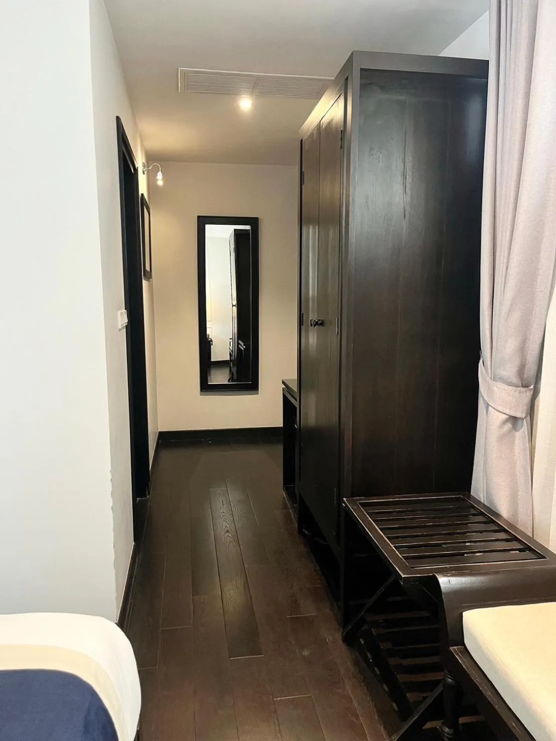 Bed in Cheeva Dee Hotel