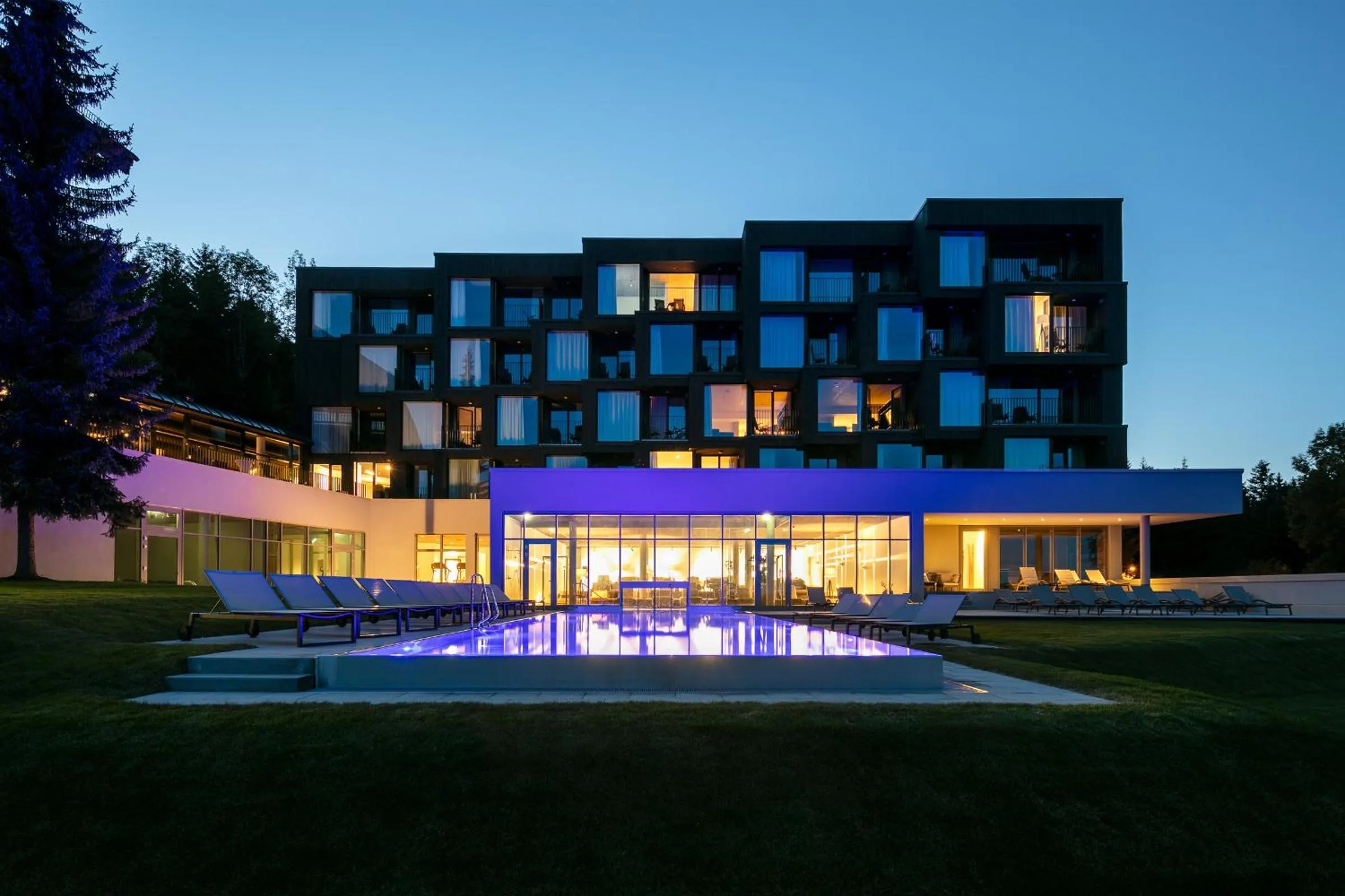 Property building in Fritz Lauterbad