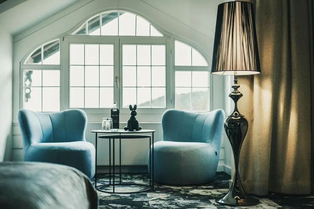 Seating area in Fritz Lauterbad