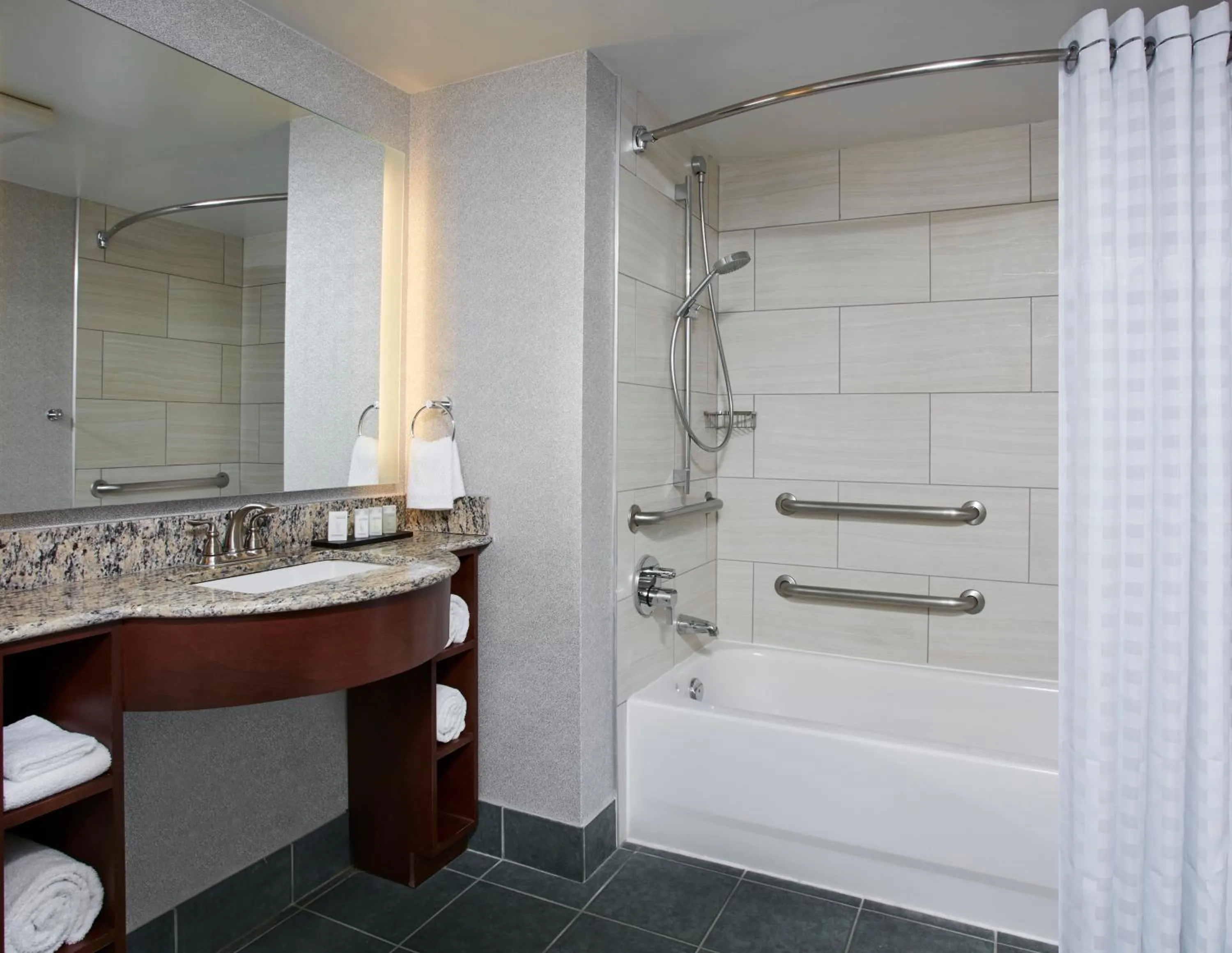 Embassy Suites by Hilton Orlando Airport