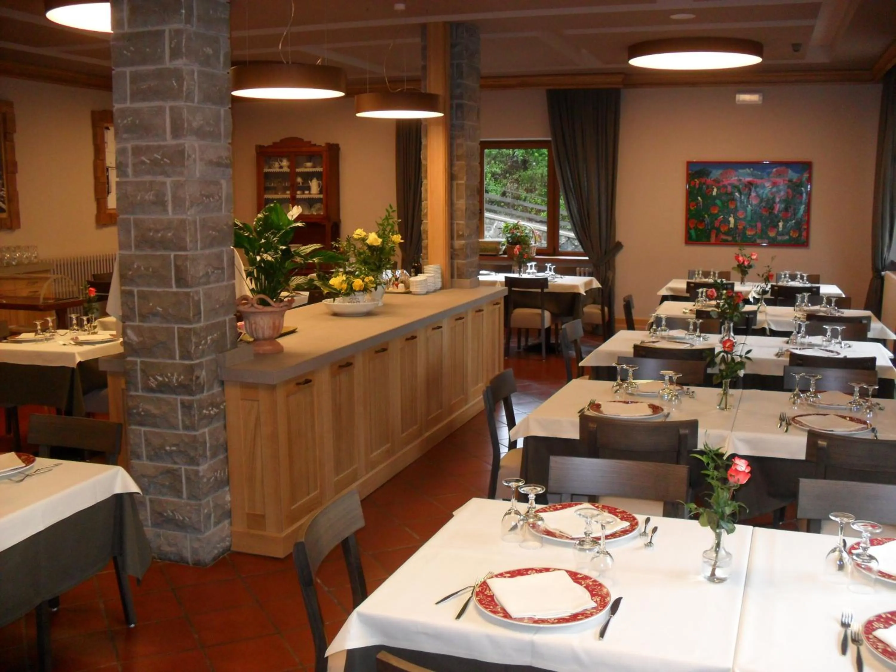 Restaurant/places to eat in Hotel Bristol