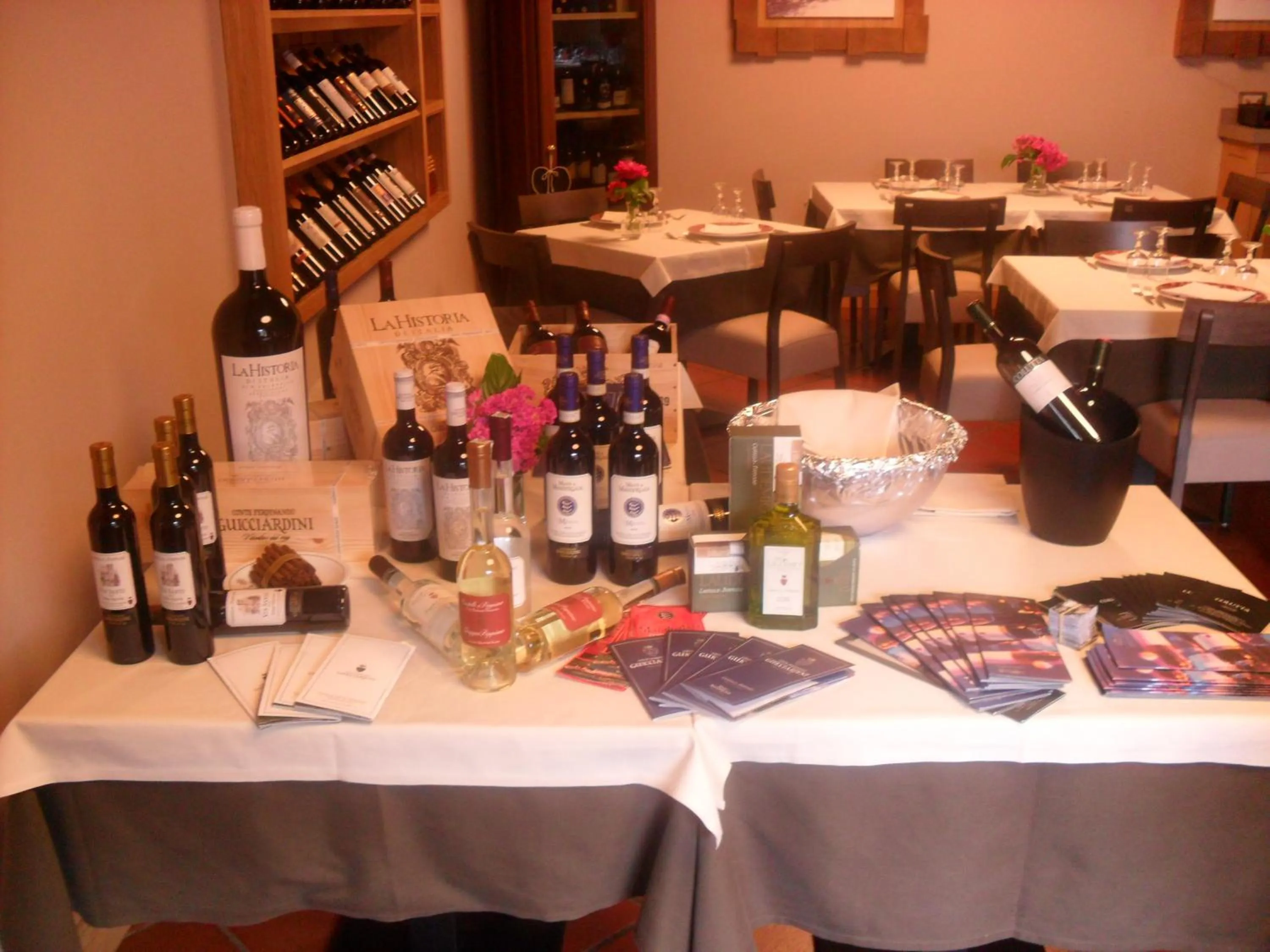 Restaurant/places to eat in Hotel Bristol