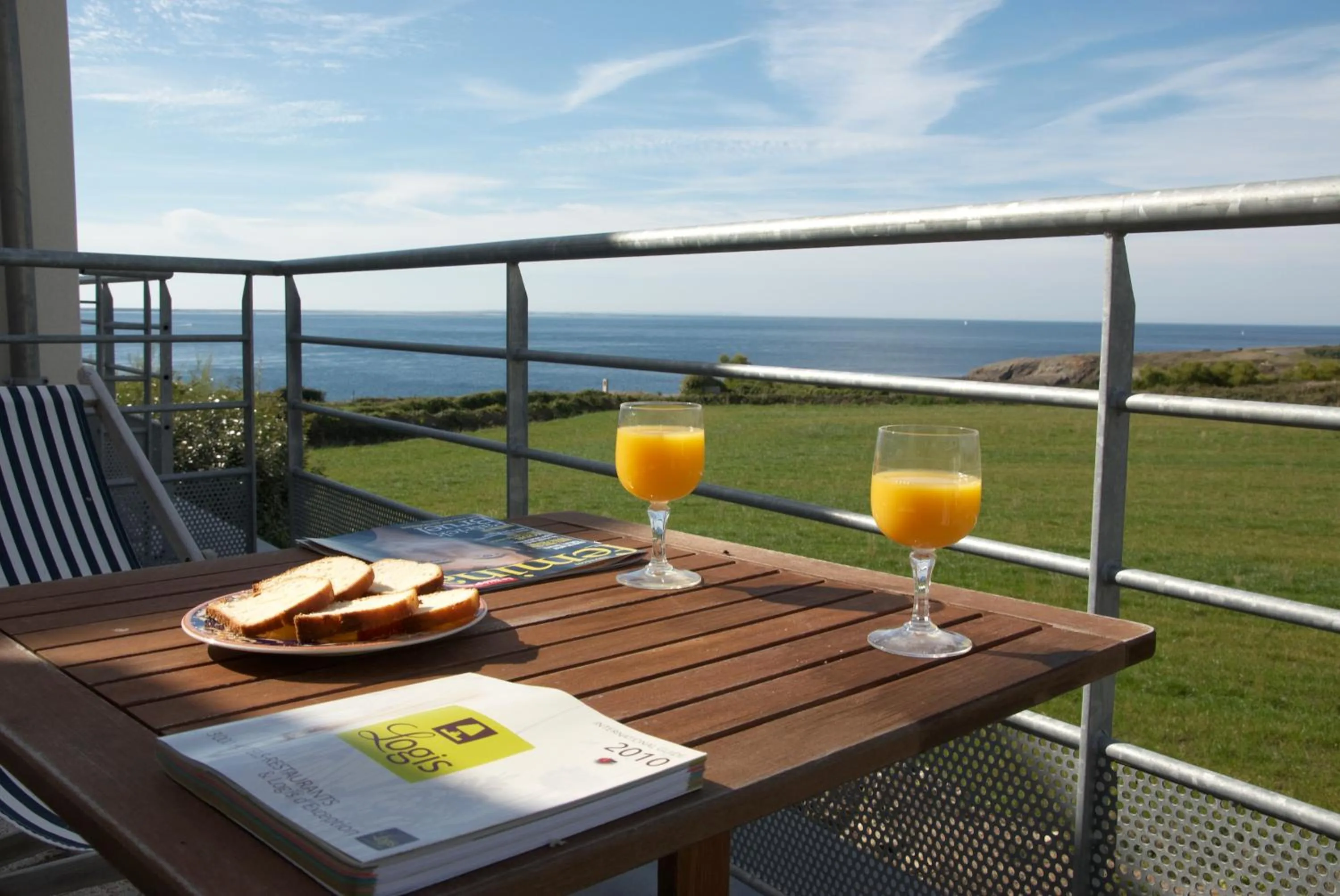 View (from property/room) in Logis Hôtel Vent d'Iroise