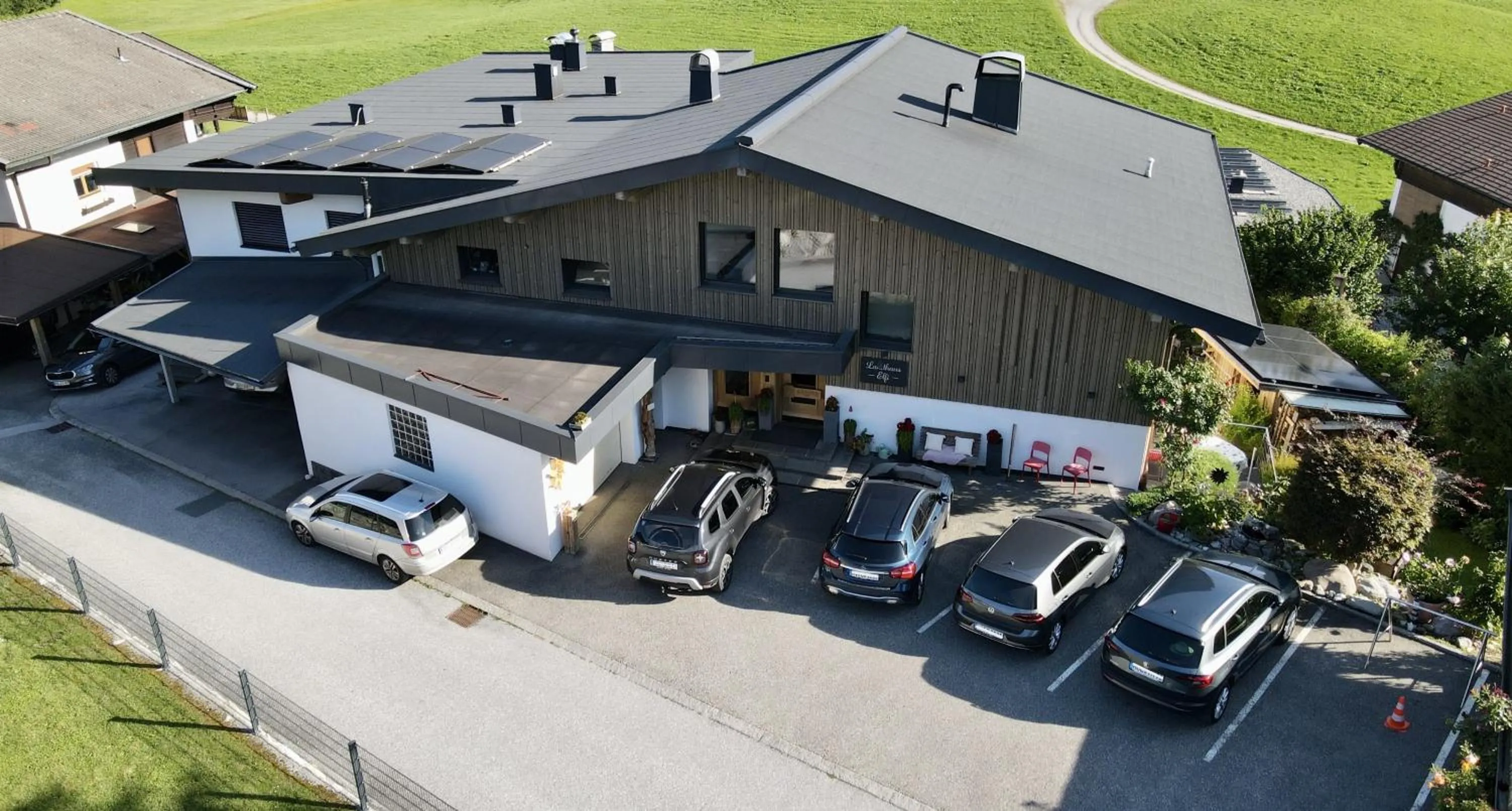 Parking in Landhaus Elfi
