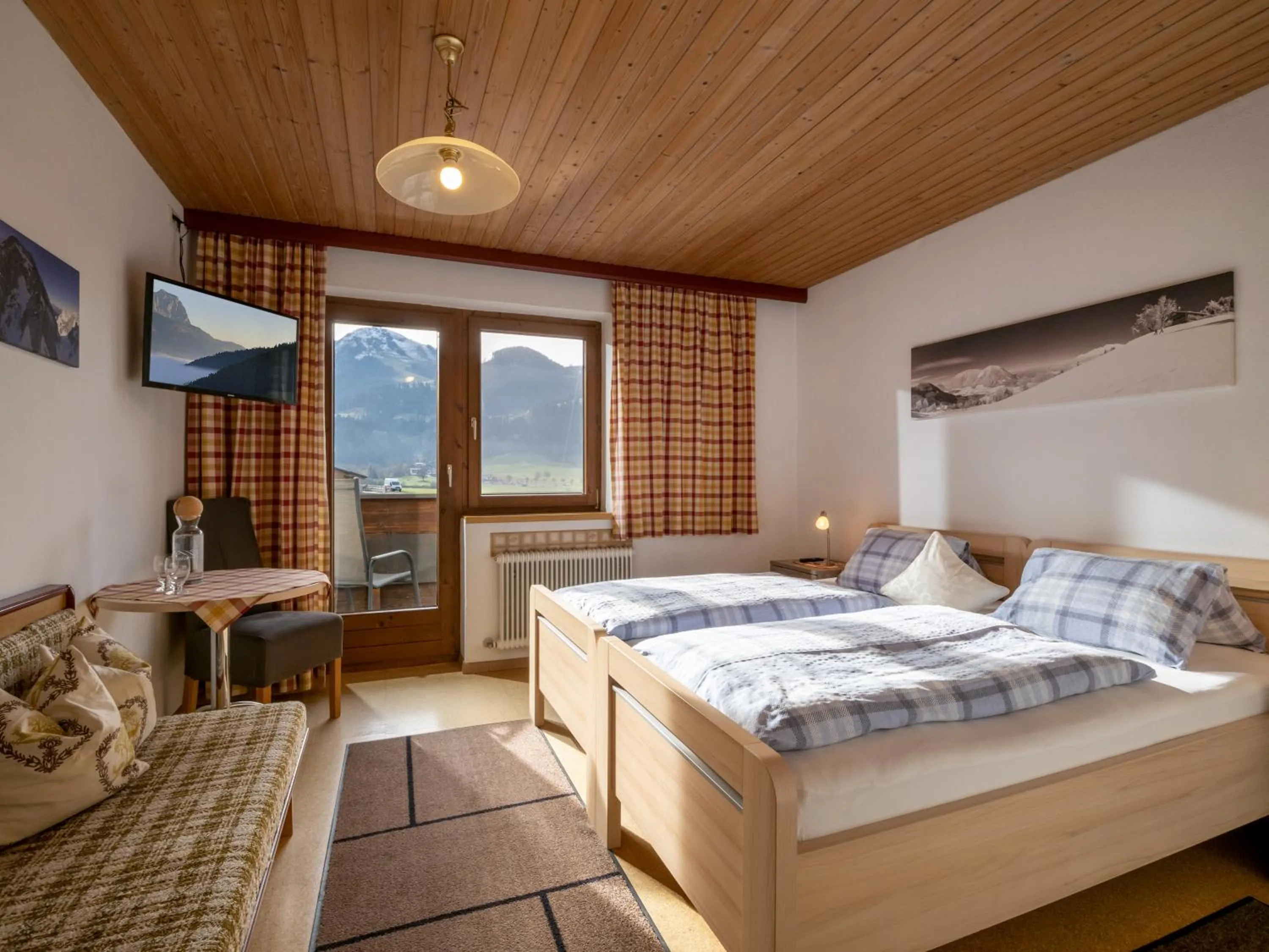 Bed in Landhaus Elfi