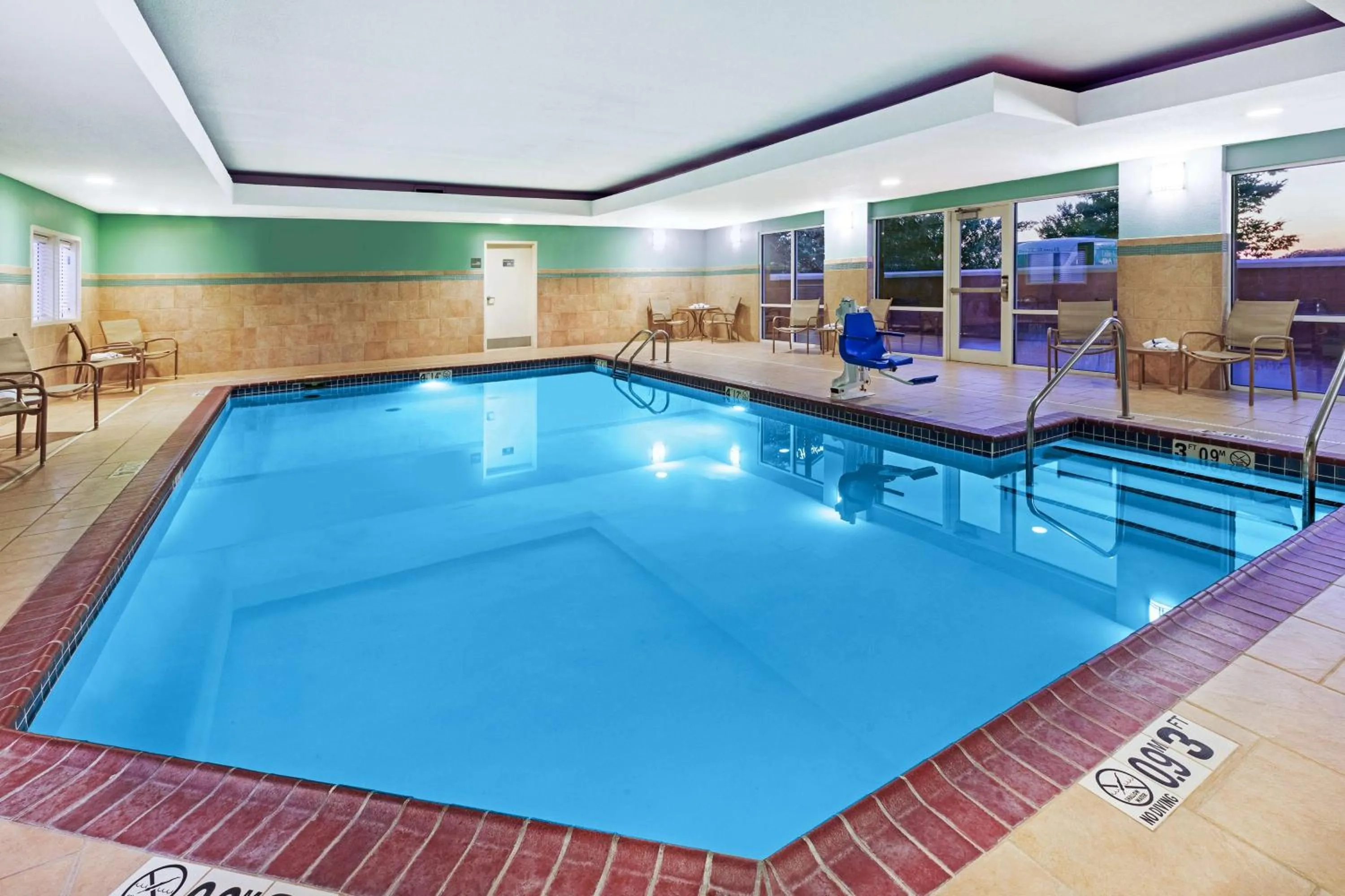 Pool view in Hampton Inn Miami, Oklahoma