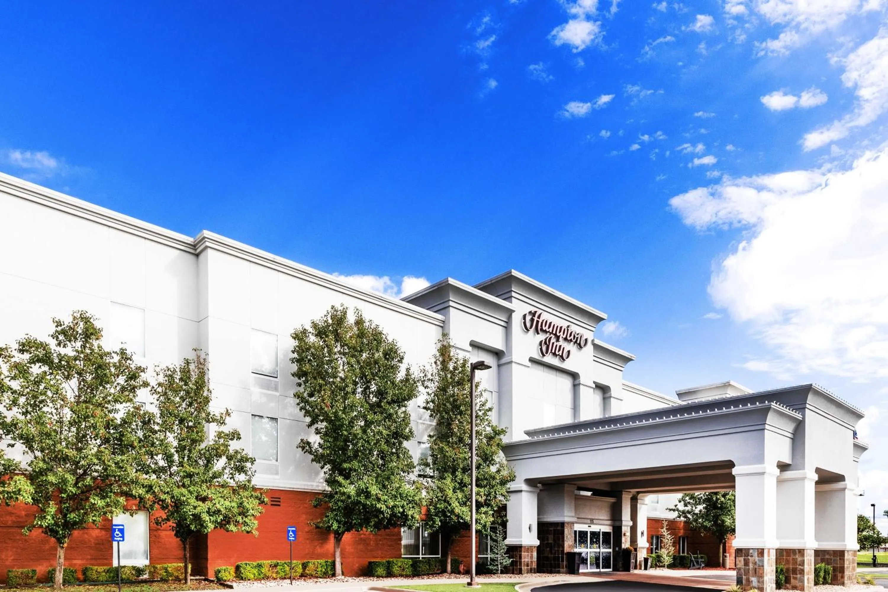 Property building in Hampton Inn Miami, Oklahoma