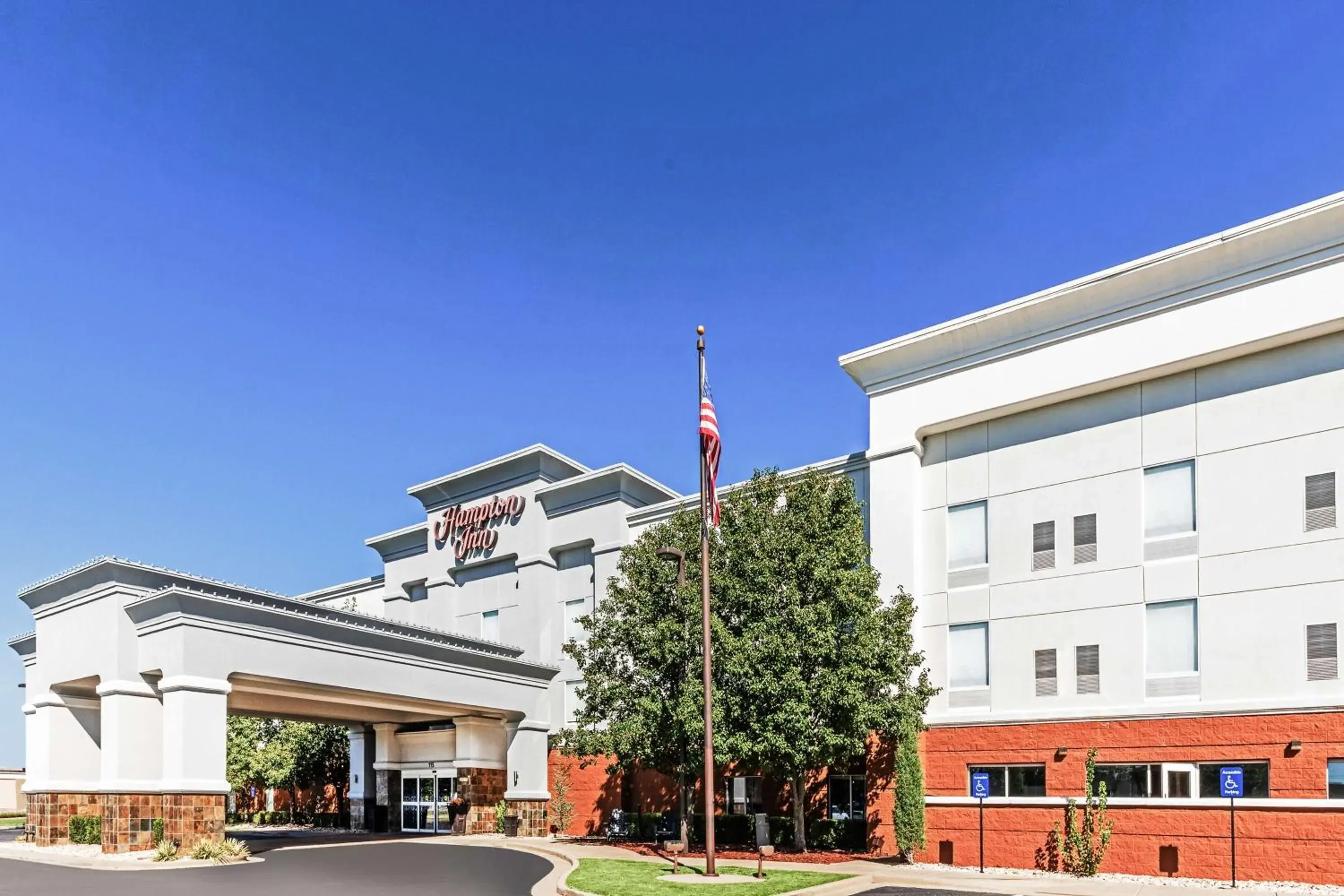Property building in Hampton Inn Miami, Oklahoma Property building in Hampton Inn Miami, Oklahoma
