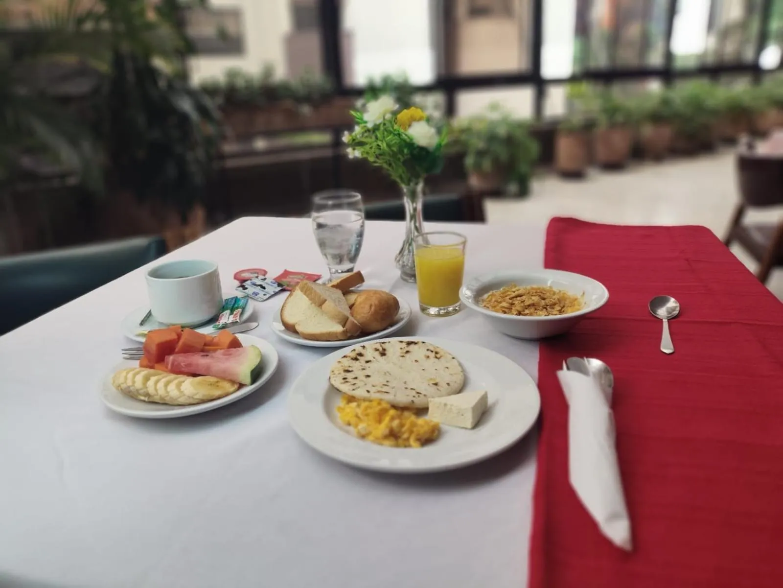 Breakfast in Gran Hotel