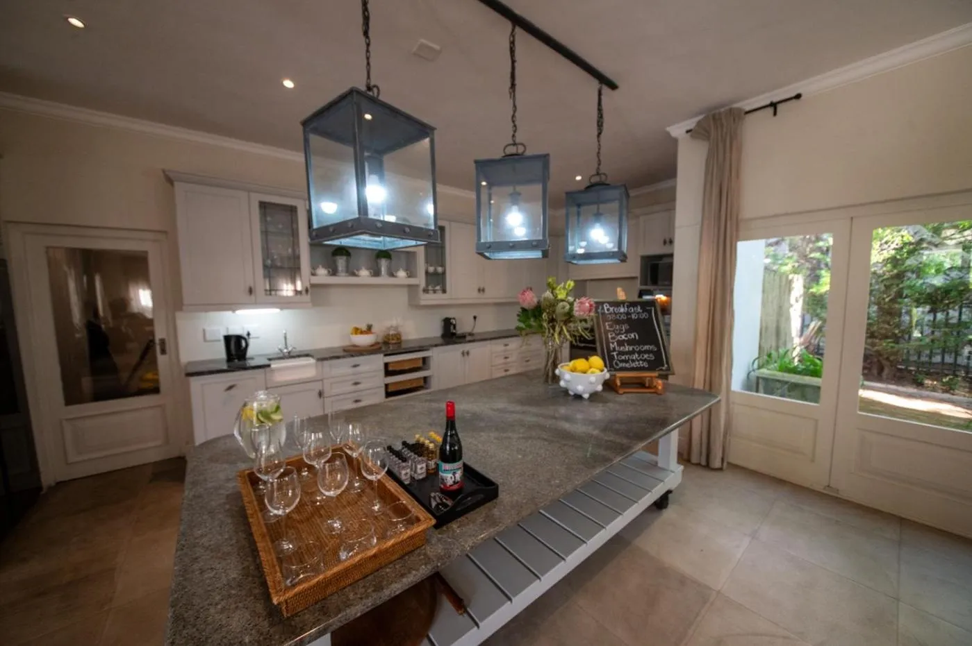 Kitchen or kitchenette in Maison d'Ail Guest House