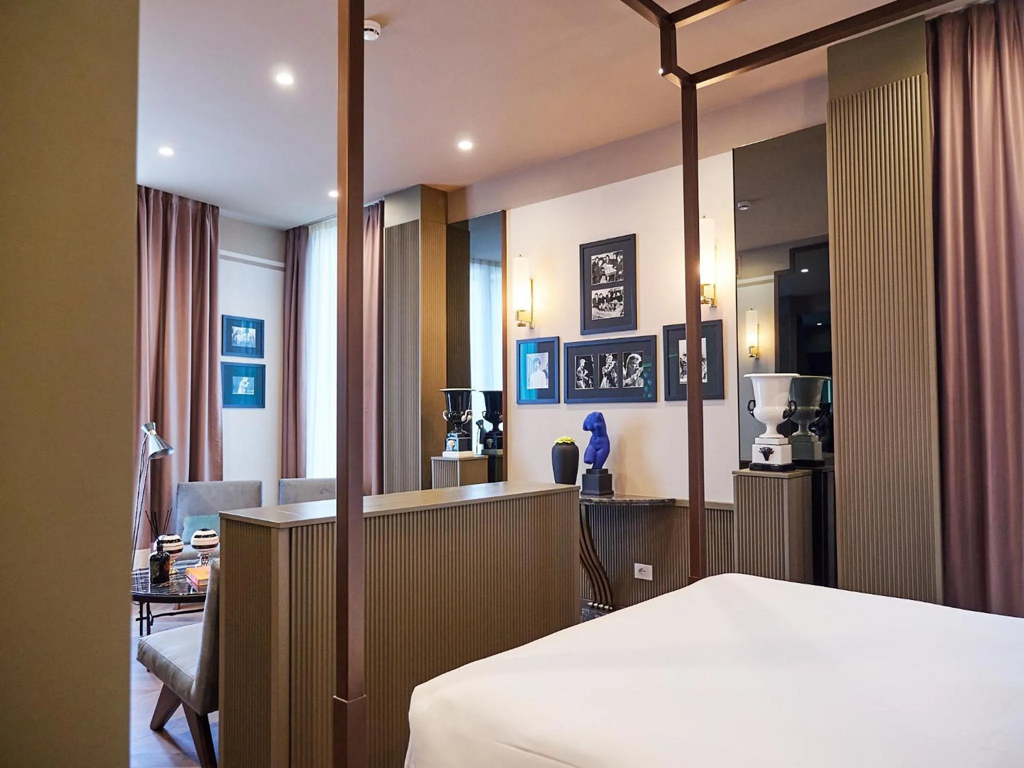 Bed in The Glam Boutique Hotel & Apt