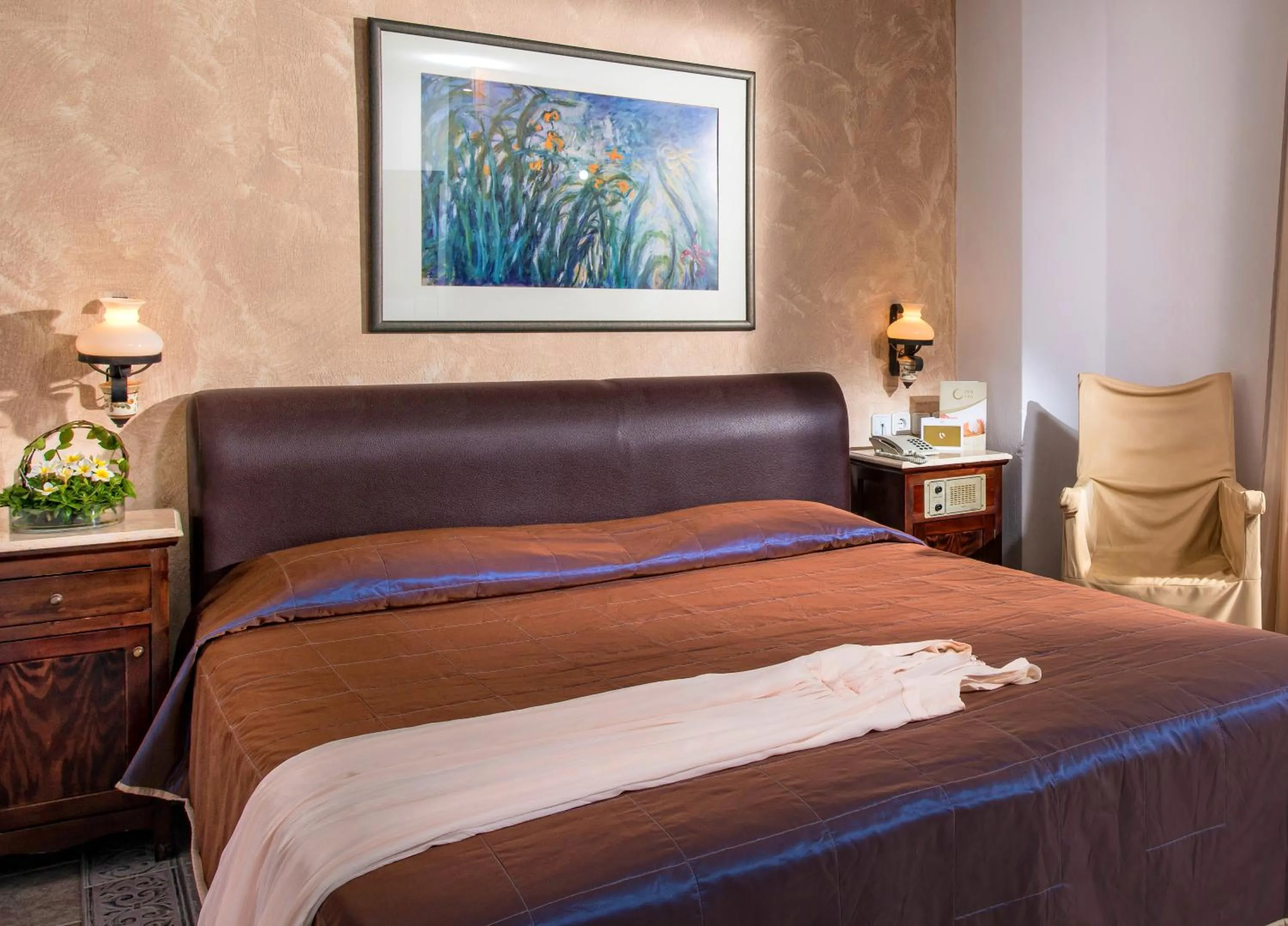 Bed in Hersonissos Maris